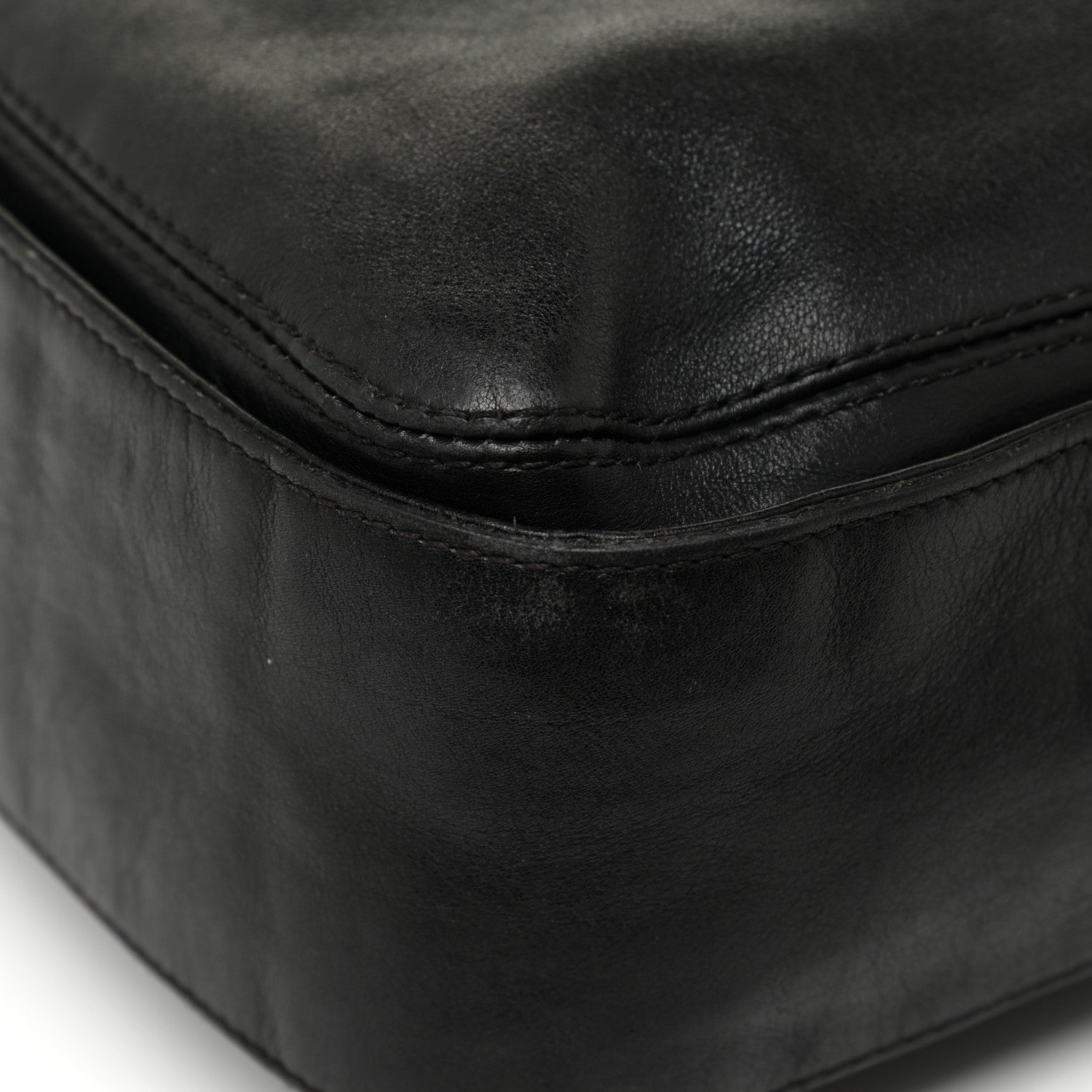 Chanel Lambskin Messenger Black 19 of 20