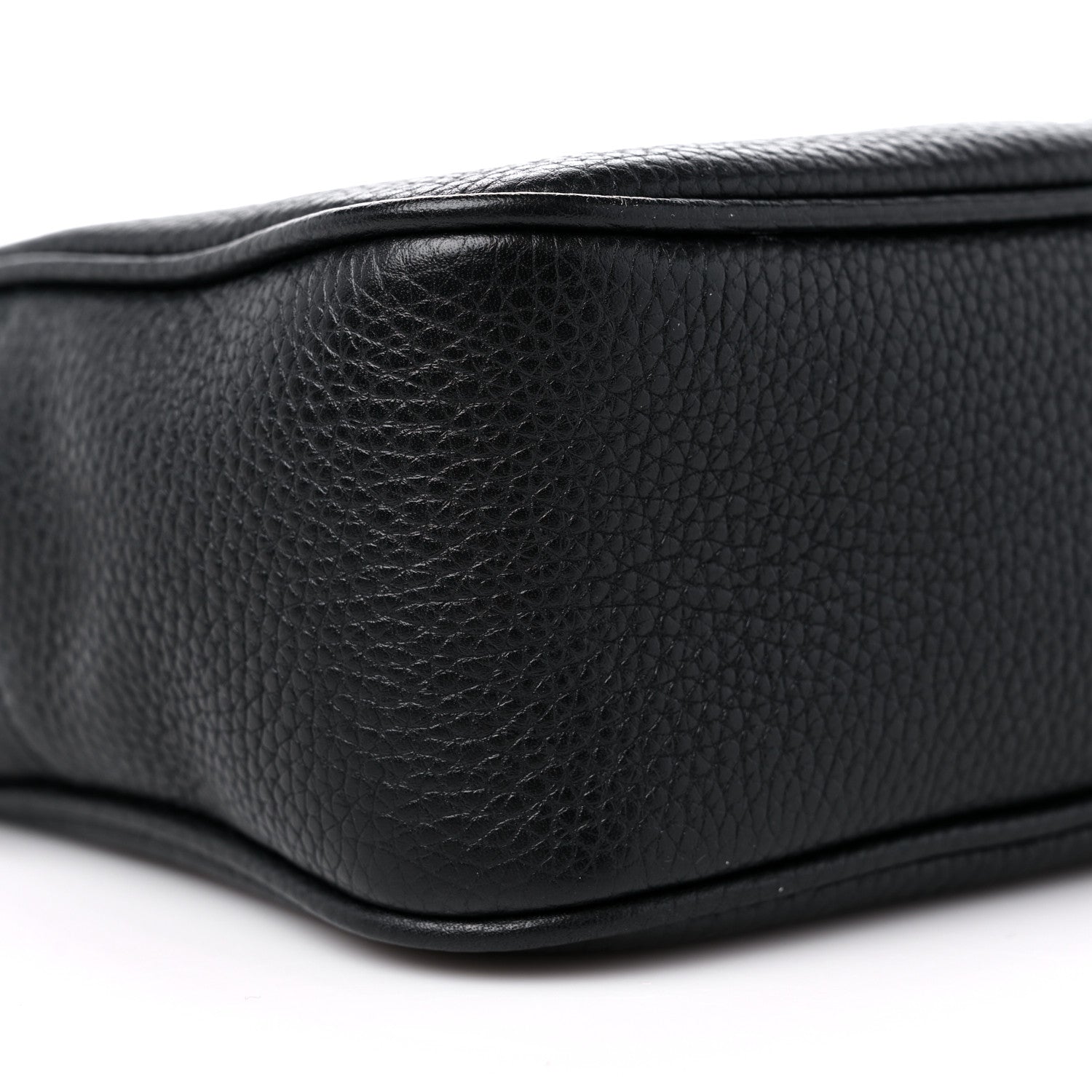 Gucci Pebbled Calfskin Small Soho Disco Bag Black 8 of 10