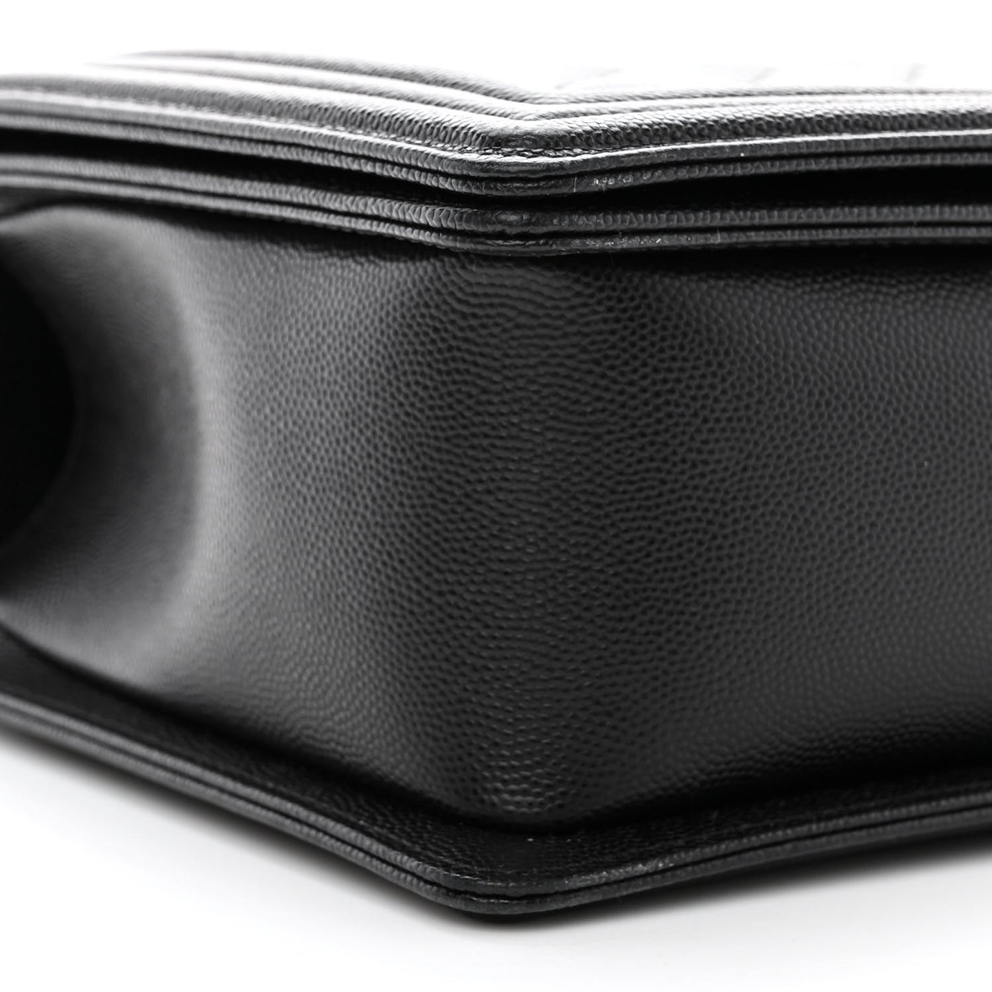 Caviar Quilted New Medium Boy Flap Black