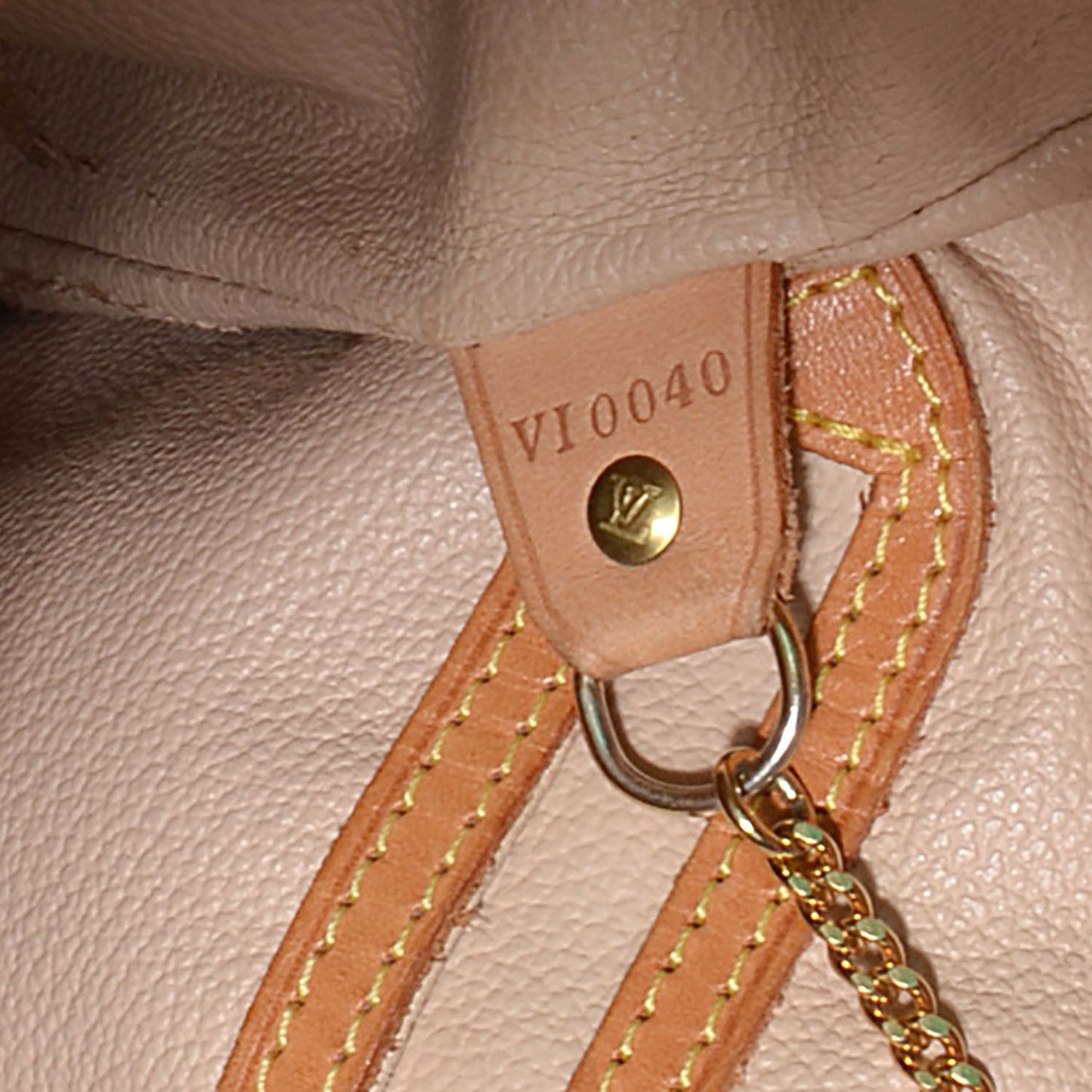 Monogram Petit Bucket 23