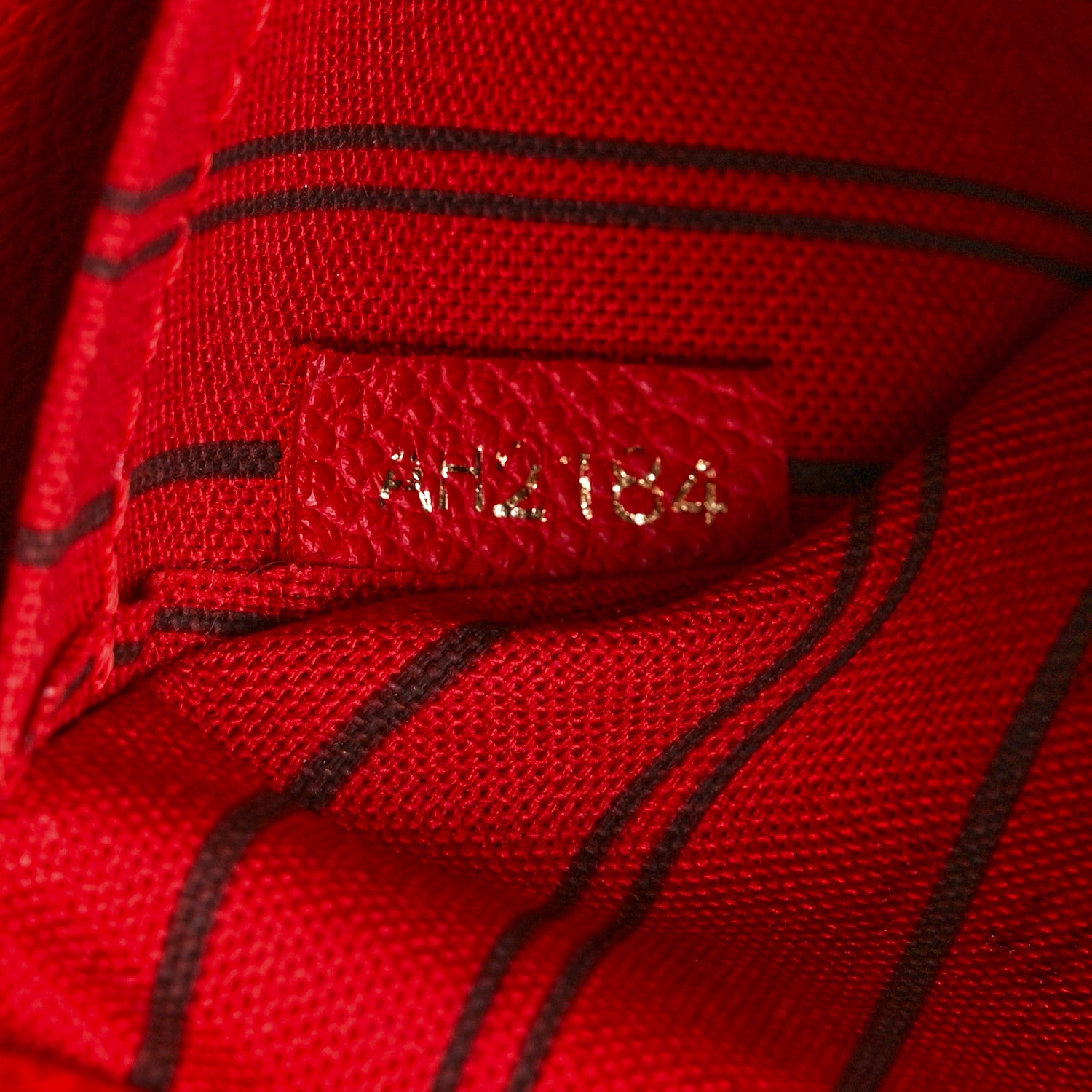 Louis Vuitton Empreinte Montaigne MM Cherry 9 of 15