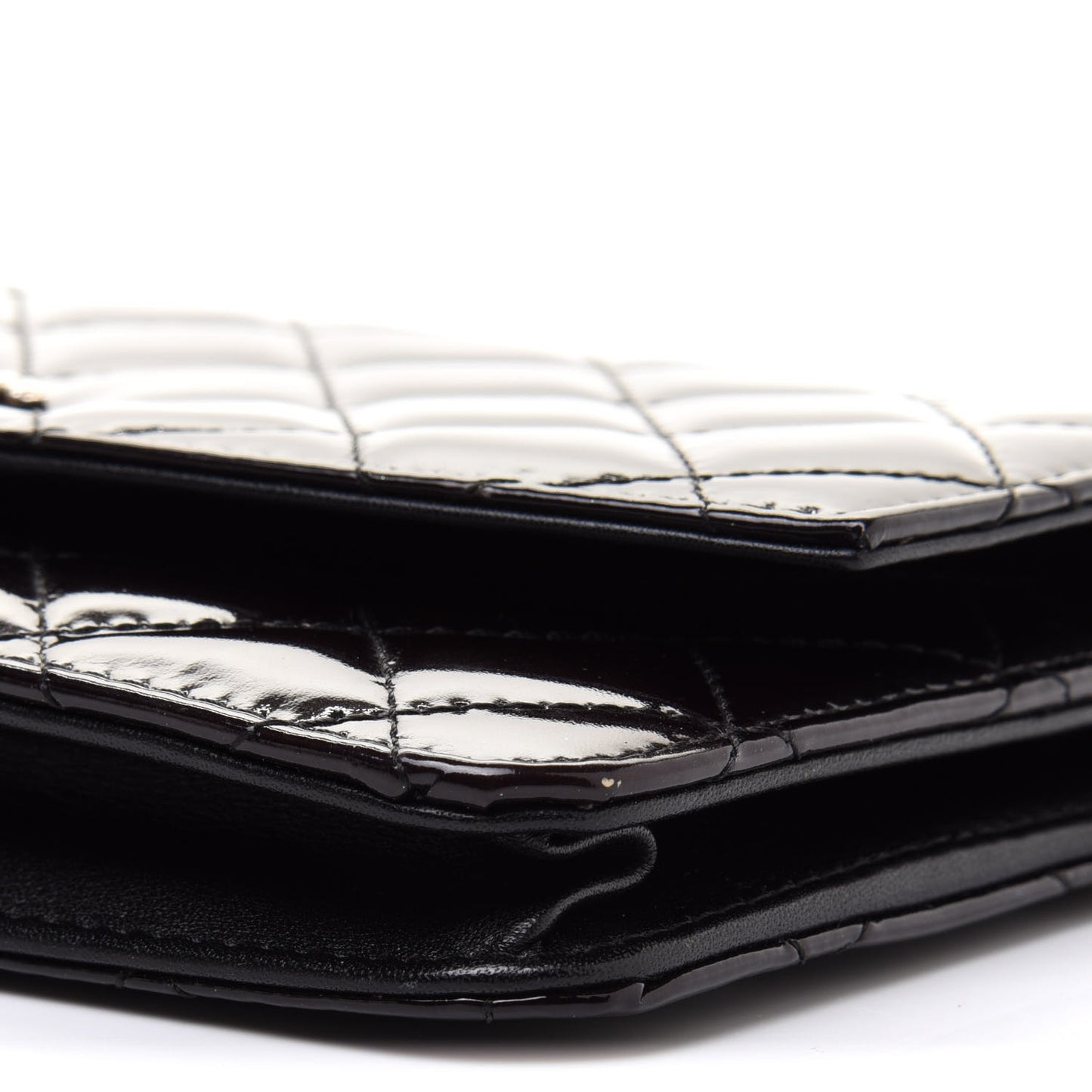 Patent Quilted Brilliant Wallet On Chain WOC Black