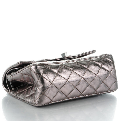 Chanel Metallic Aged Calfskin 2.55 Reissue 224 Flap Silver 4 of 8