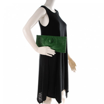 Bottega Veneta Nappa Intrecciato Turnlock Clutch Green 2 of 7
