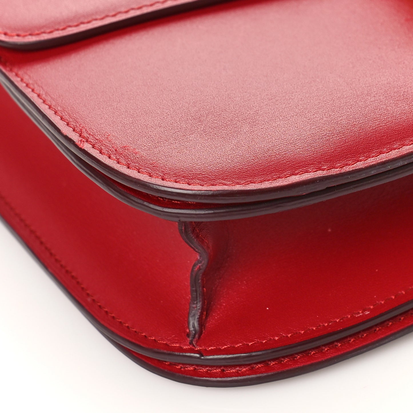 Box Calfskin Medium Classic Box Flap Bag Red