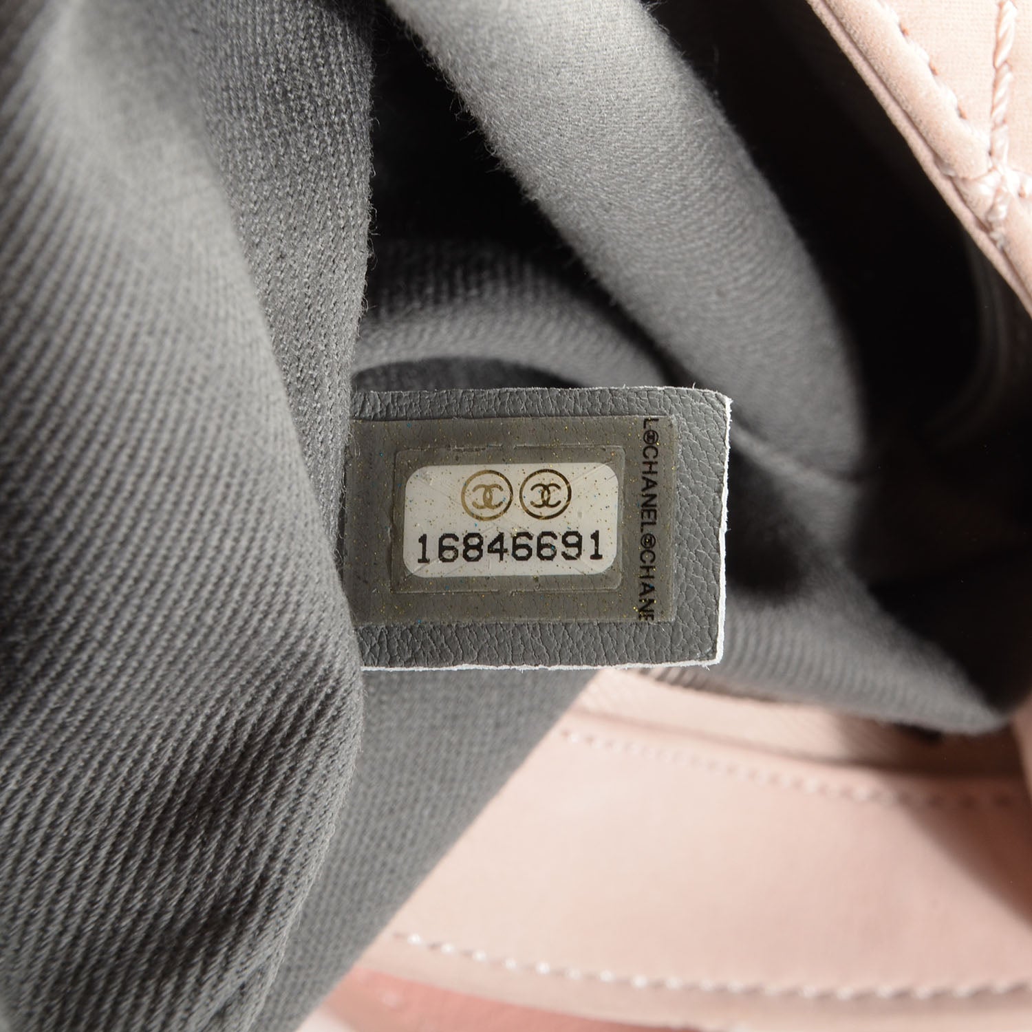 Chanel Iridescent Calfskin Coco Daily Hobo Rose Clair 8 of 8