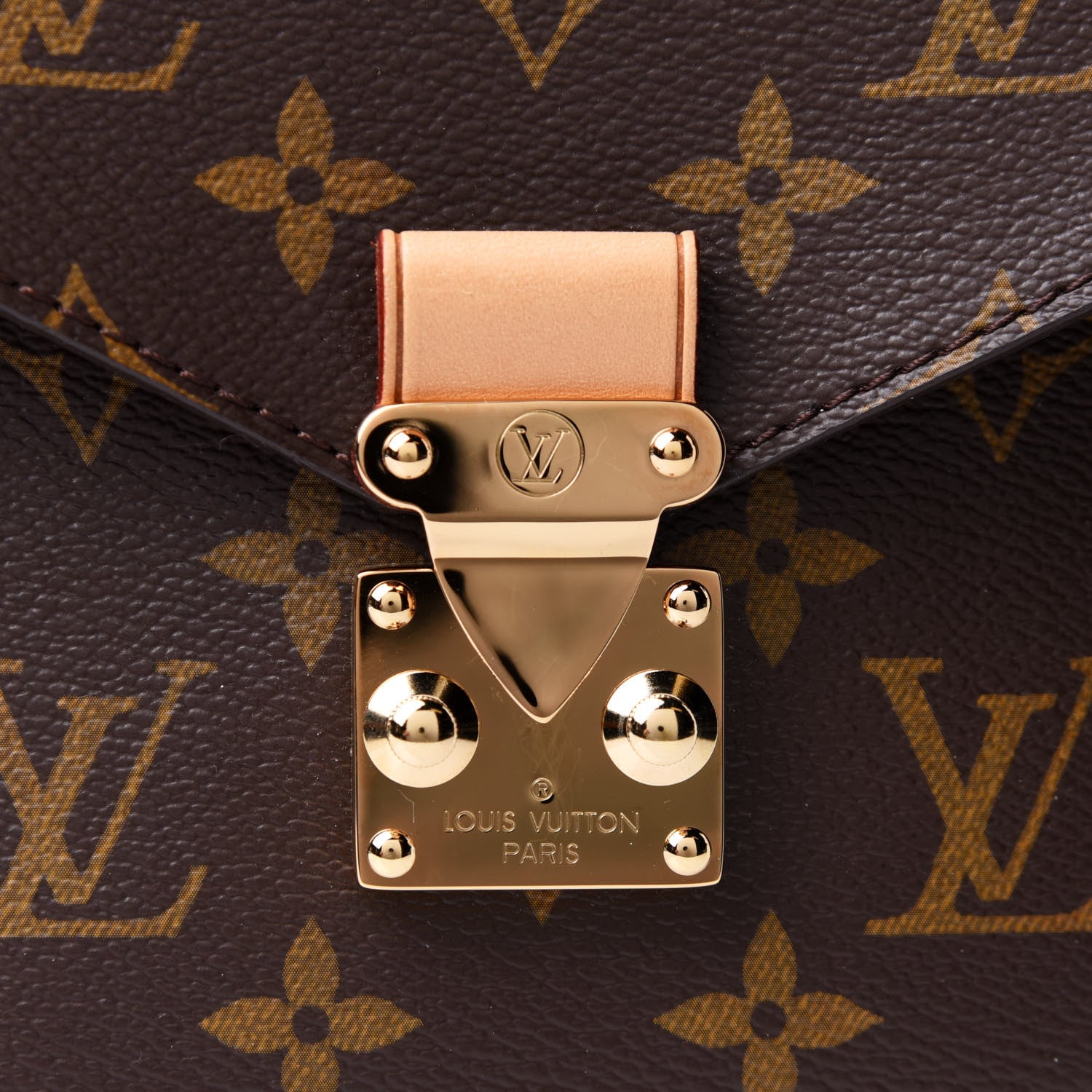 Louis Vuitton Monogram Metis 7 of 15