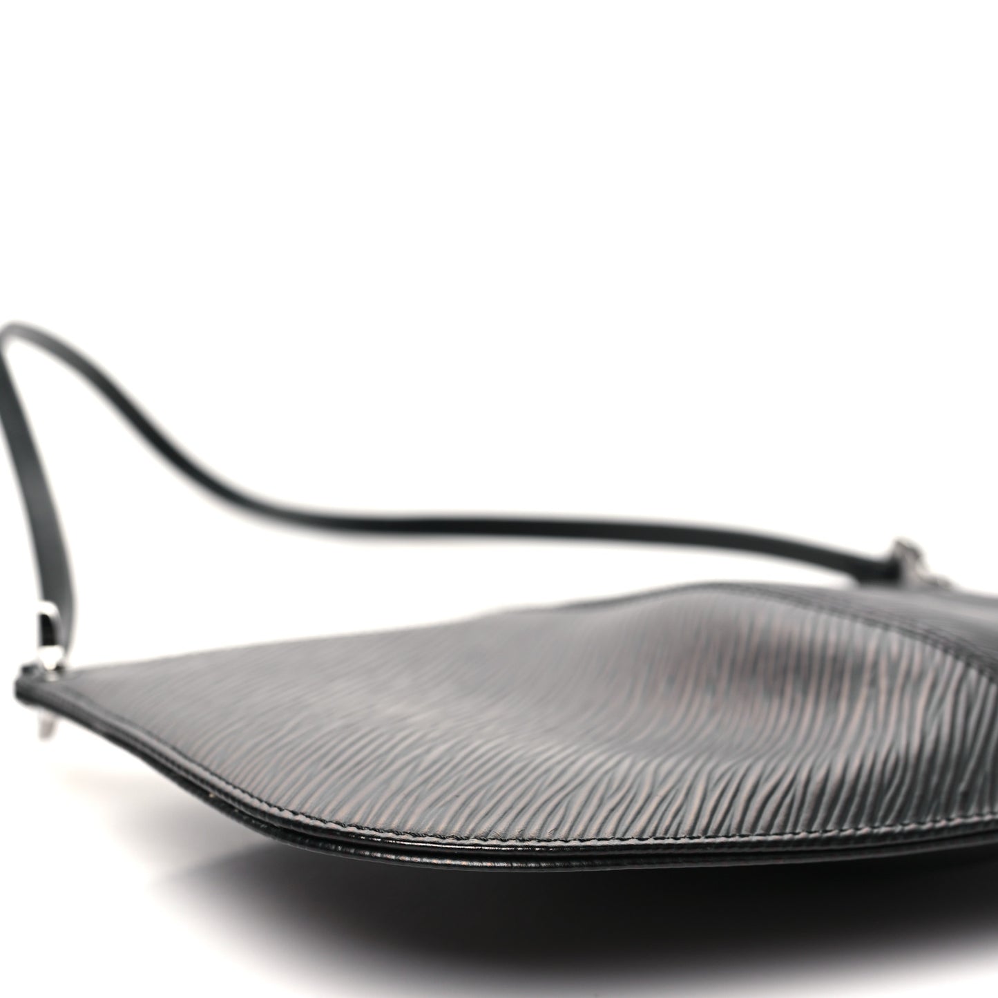 Epi Demi Lune Pochette Black