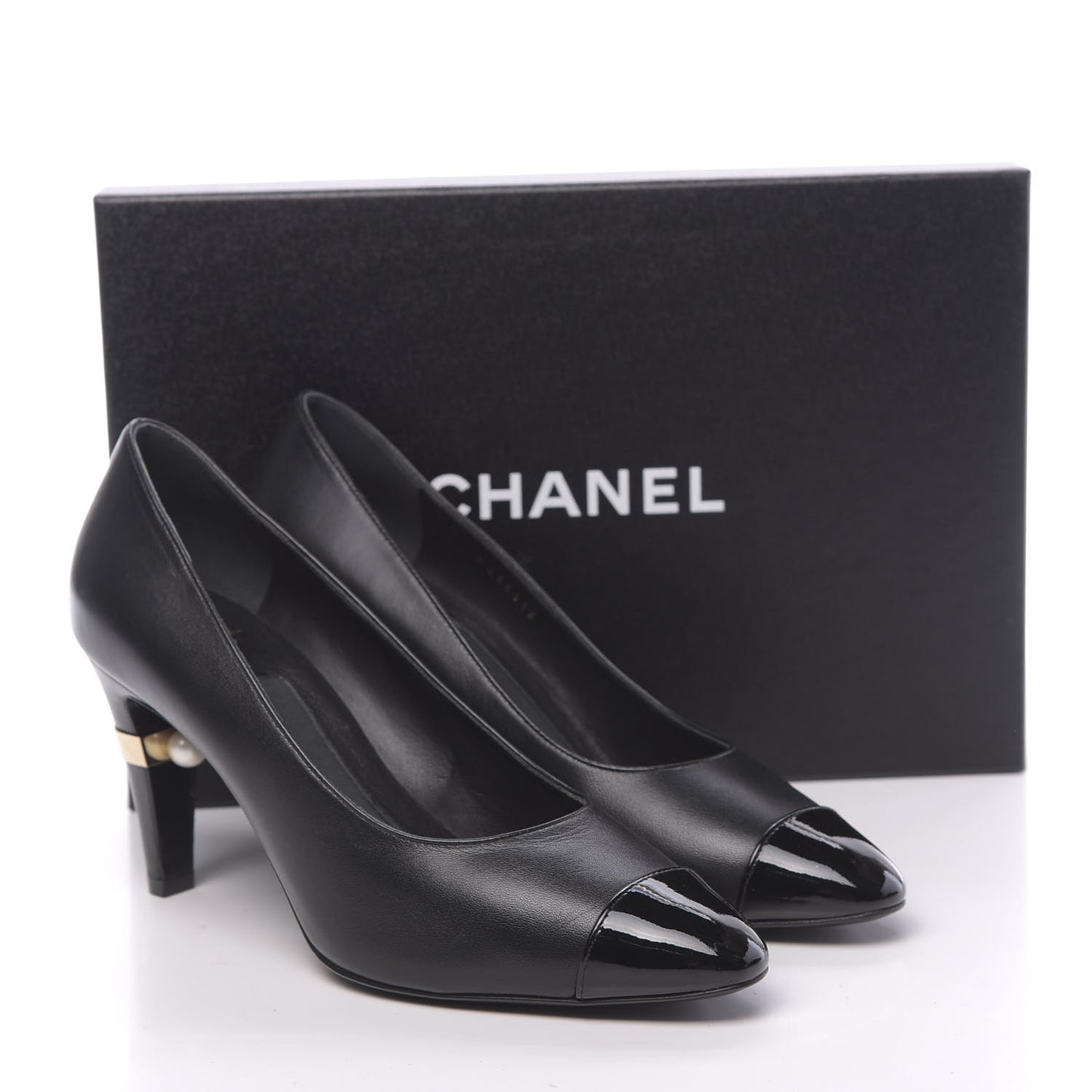 Lambskin Patent Cap Toe Pearl Pumps 38.5 Black
