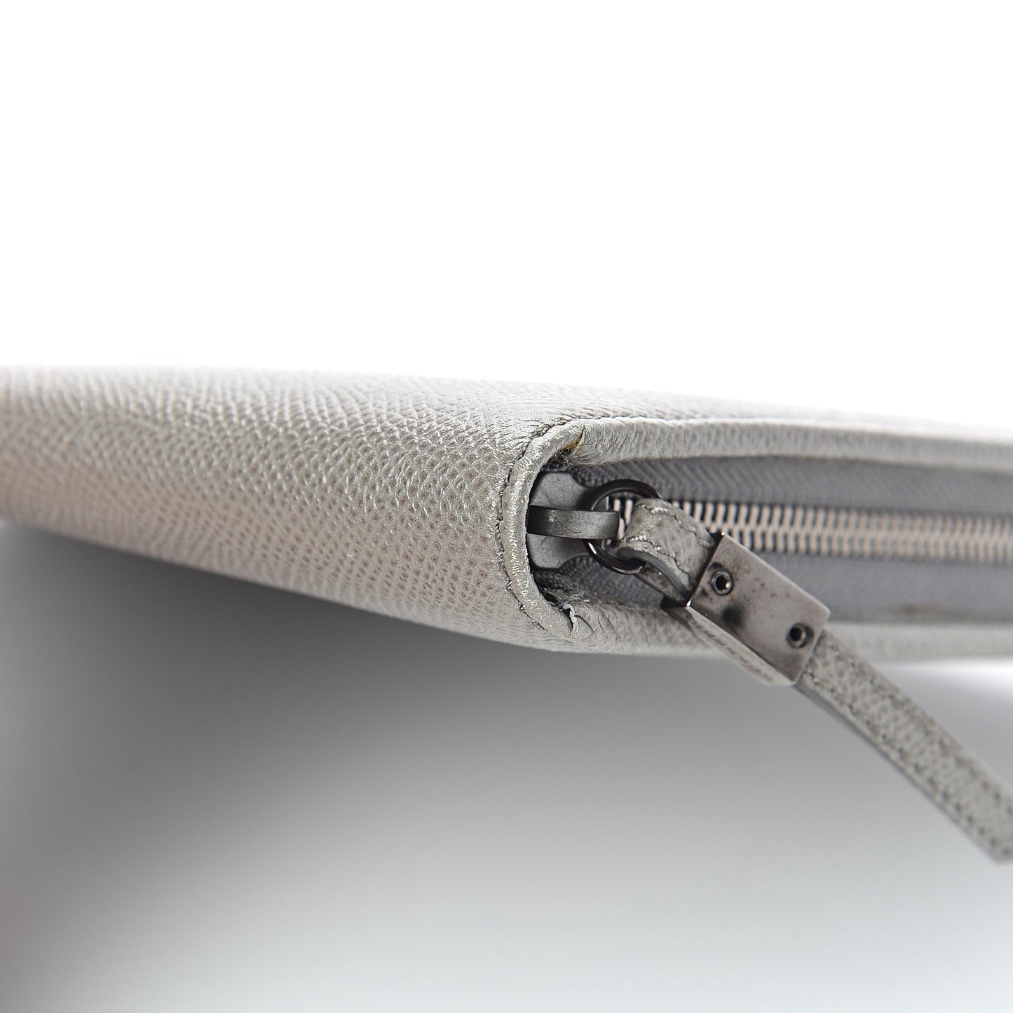Grainy Calfskin Zip Around Organizer Grey