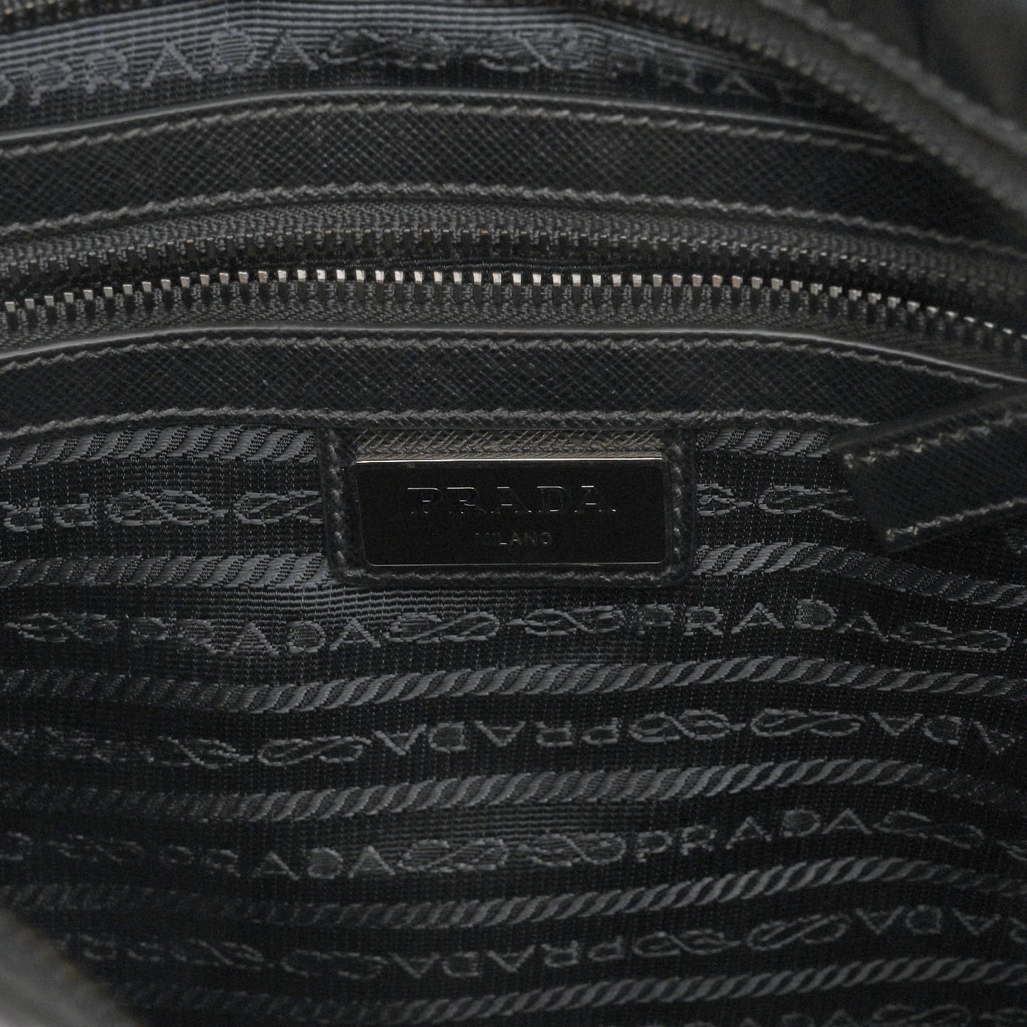 Tessuto Nylon Saffiano Flat Messenger Bag Black