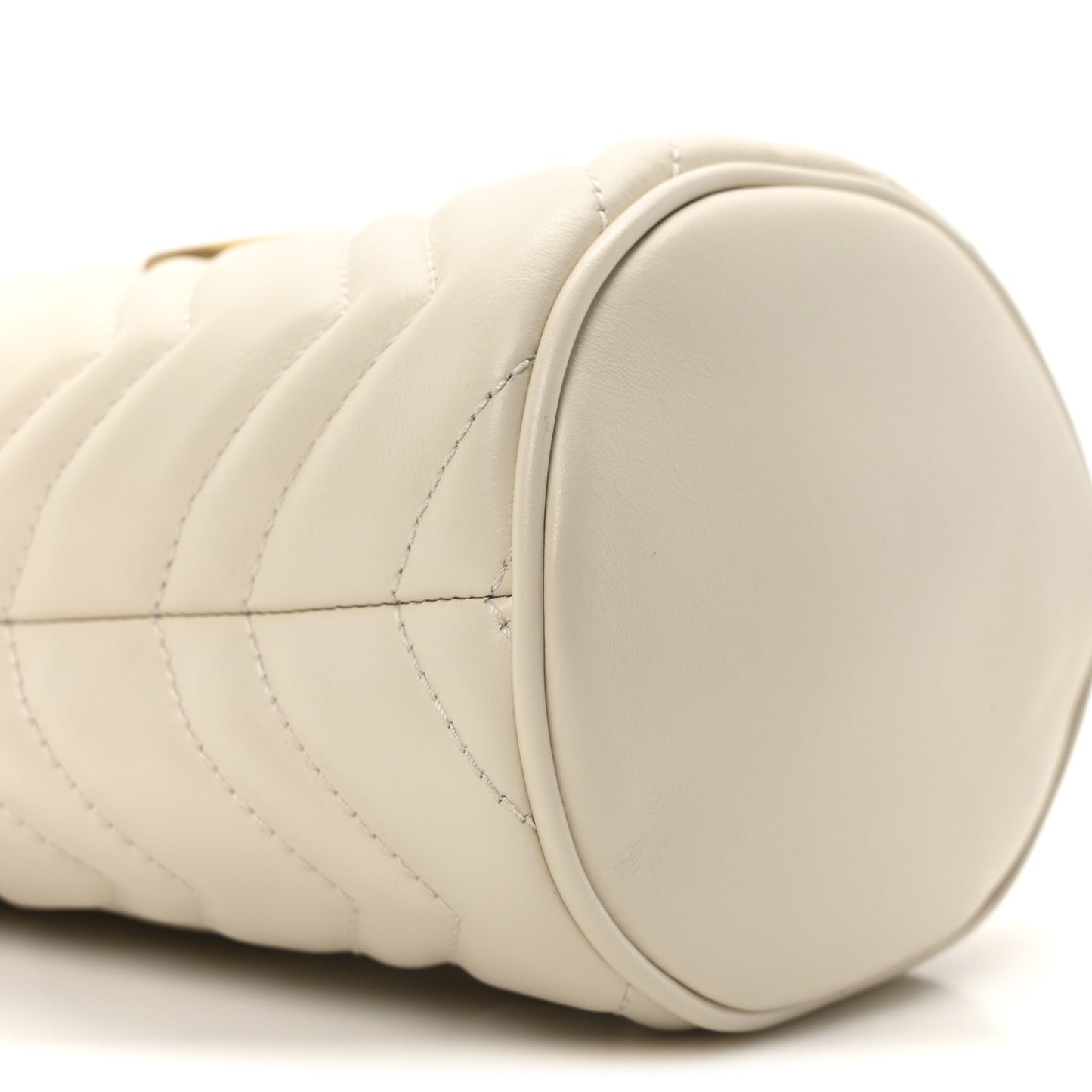 Calfskin Matelasse Mini GG Marmont 2.0 Bucket Bag White