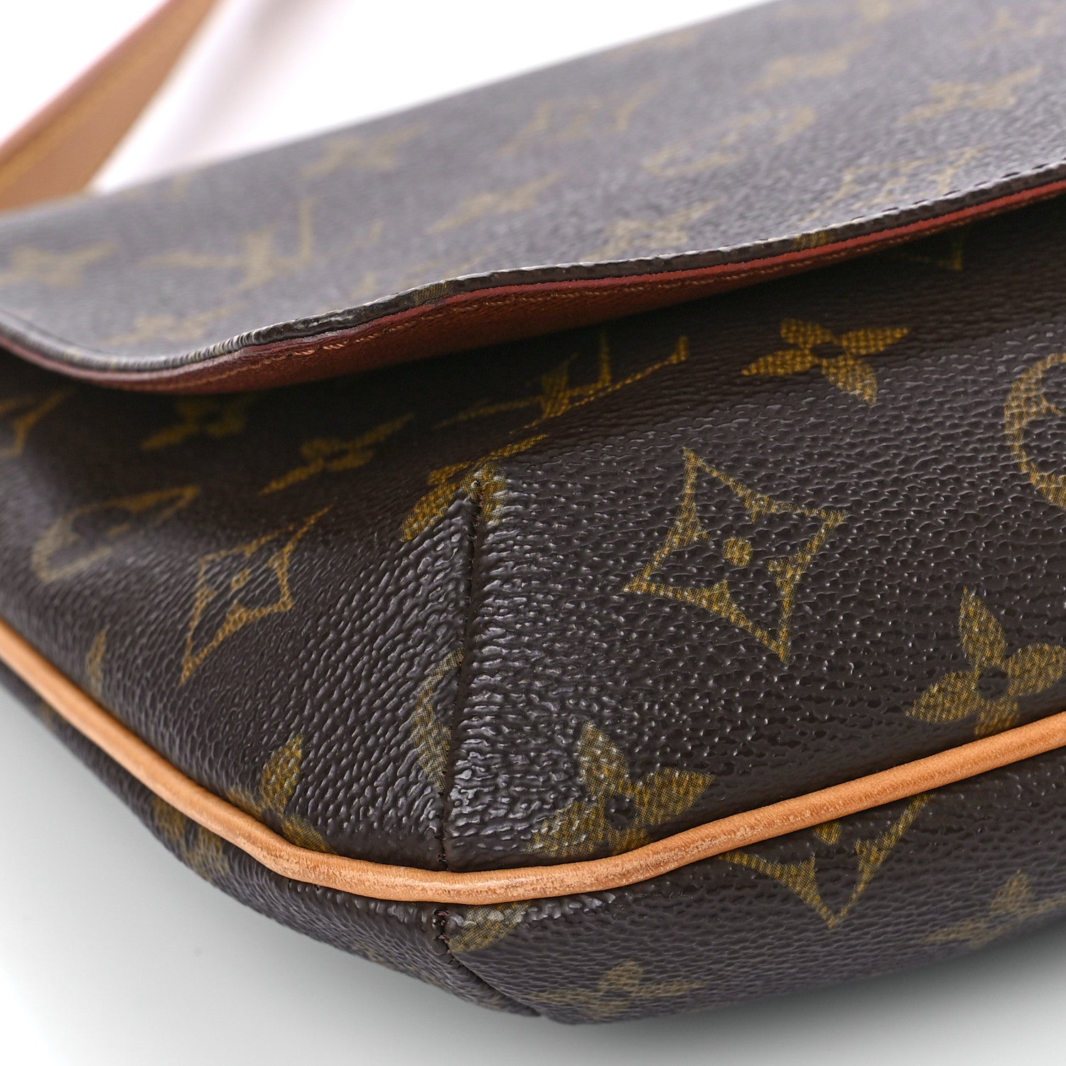 Louis Vuitton Monogram Musette Tango 8 of 9