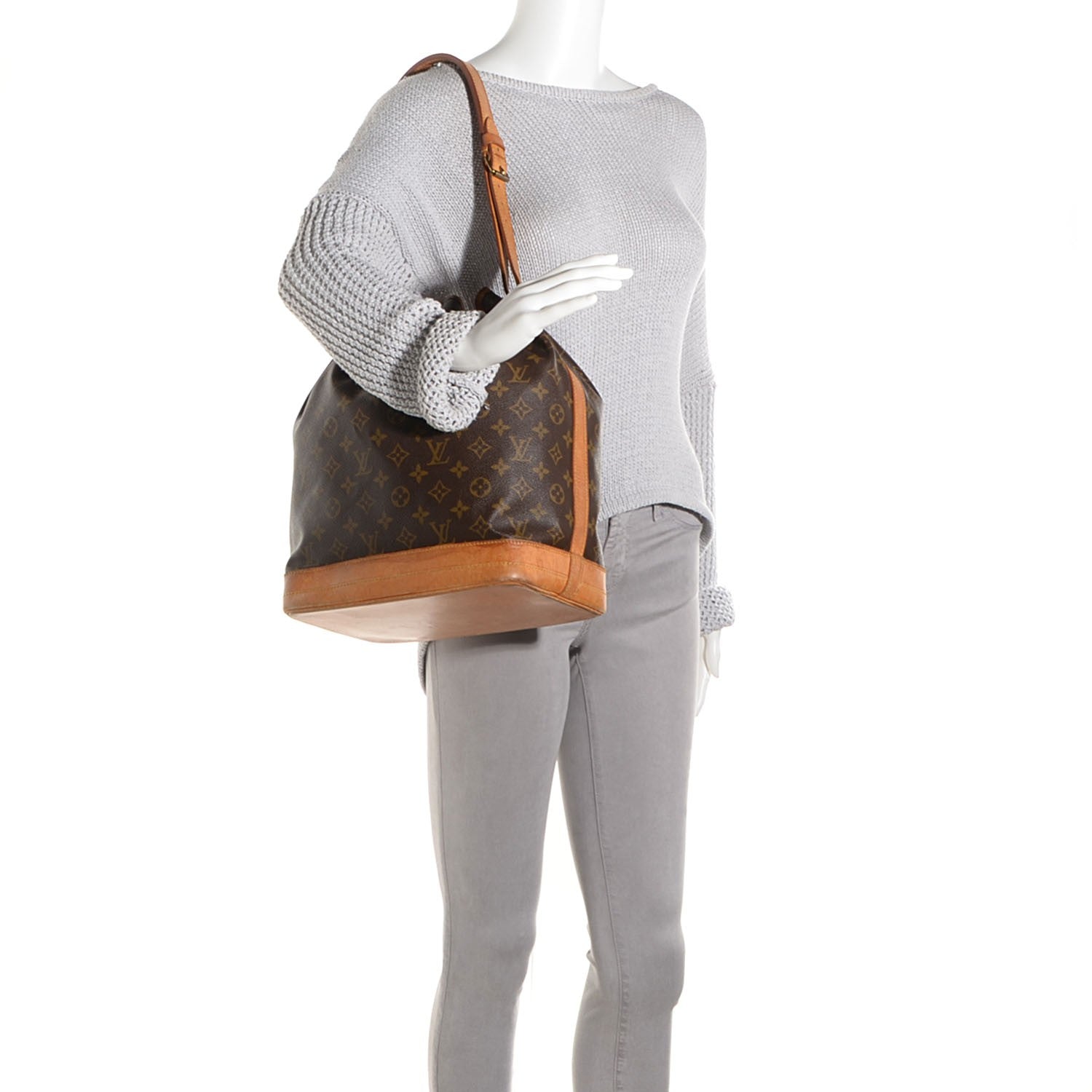 Louis Vuitton Monogram Noe 2 of 7