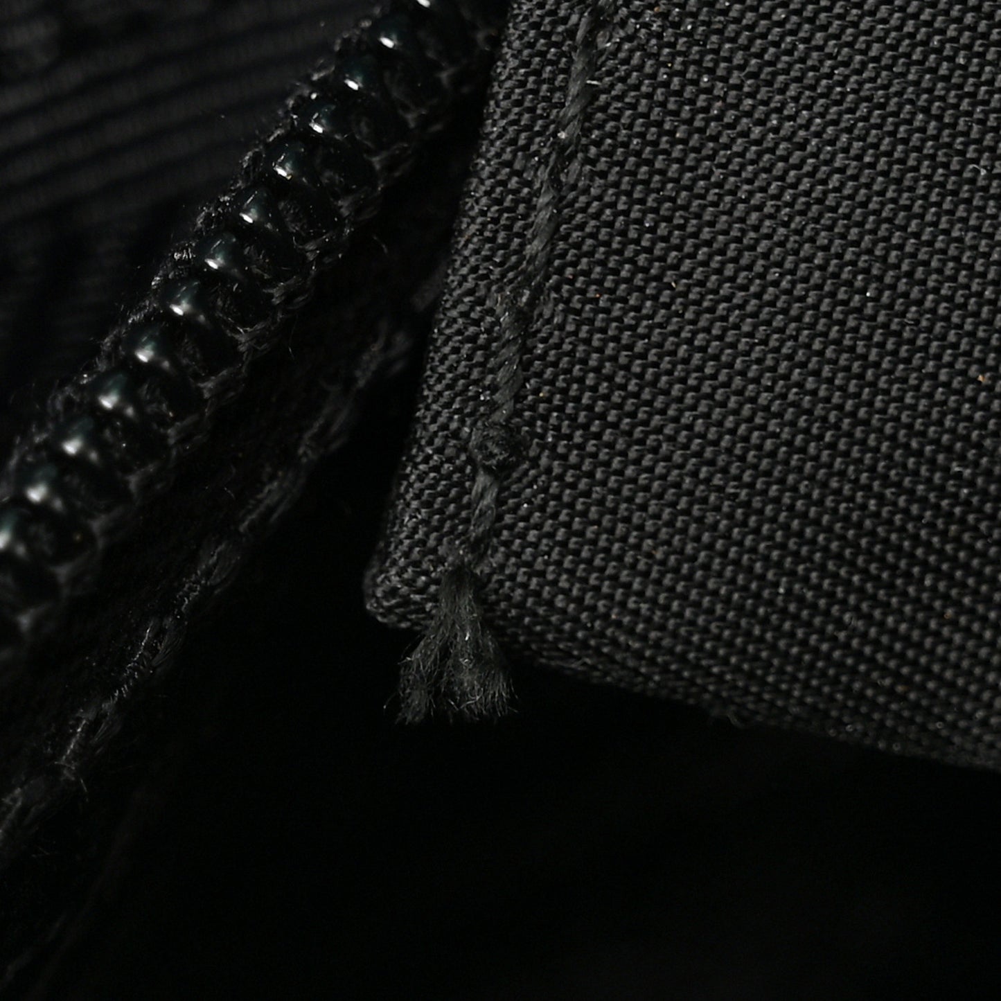 Tessuto Nylon Vela Quilted Chain Backpack Black