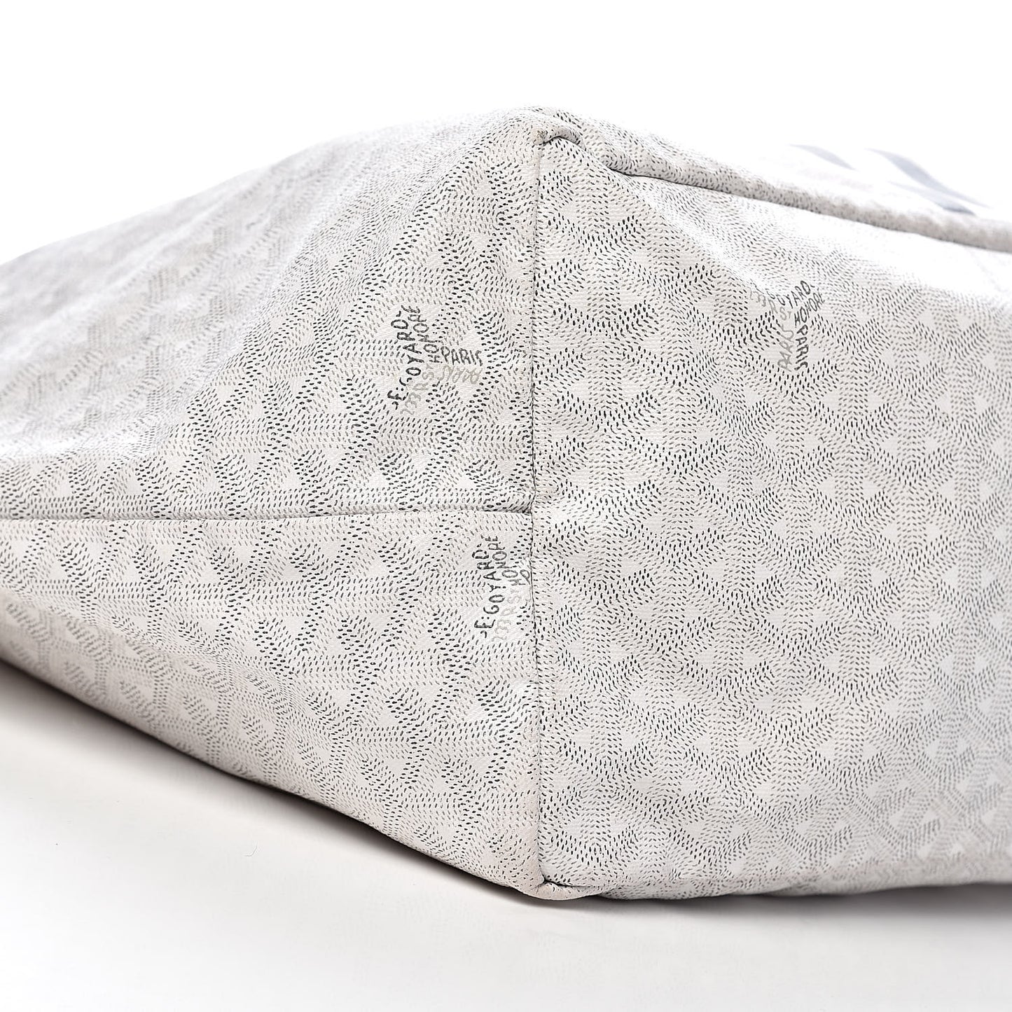 Goyardine Saint Louis GM White
