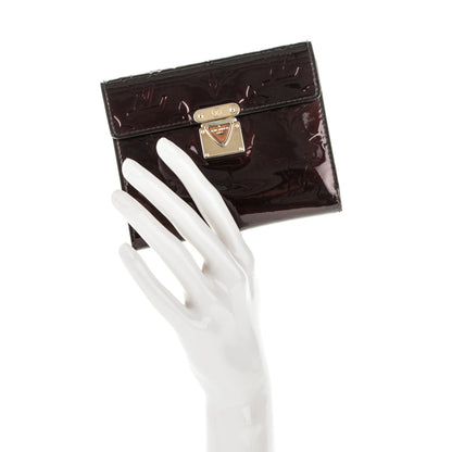 Louis Vuitton Vernis Koala Wallet Amarante 2 of 7