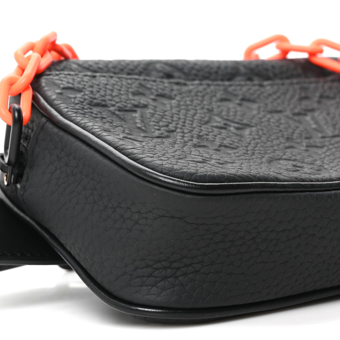 Taurillon Monogram Uniformes Solar Ray Soft Pochette Volga Belt Bag Black