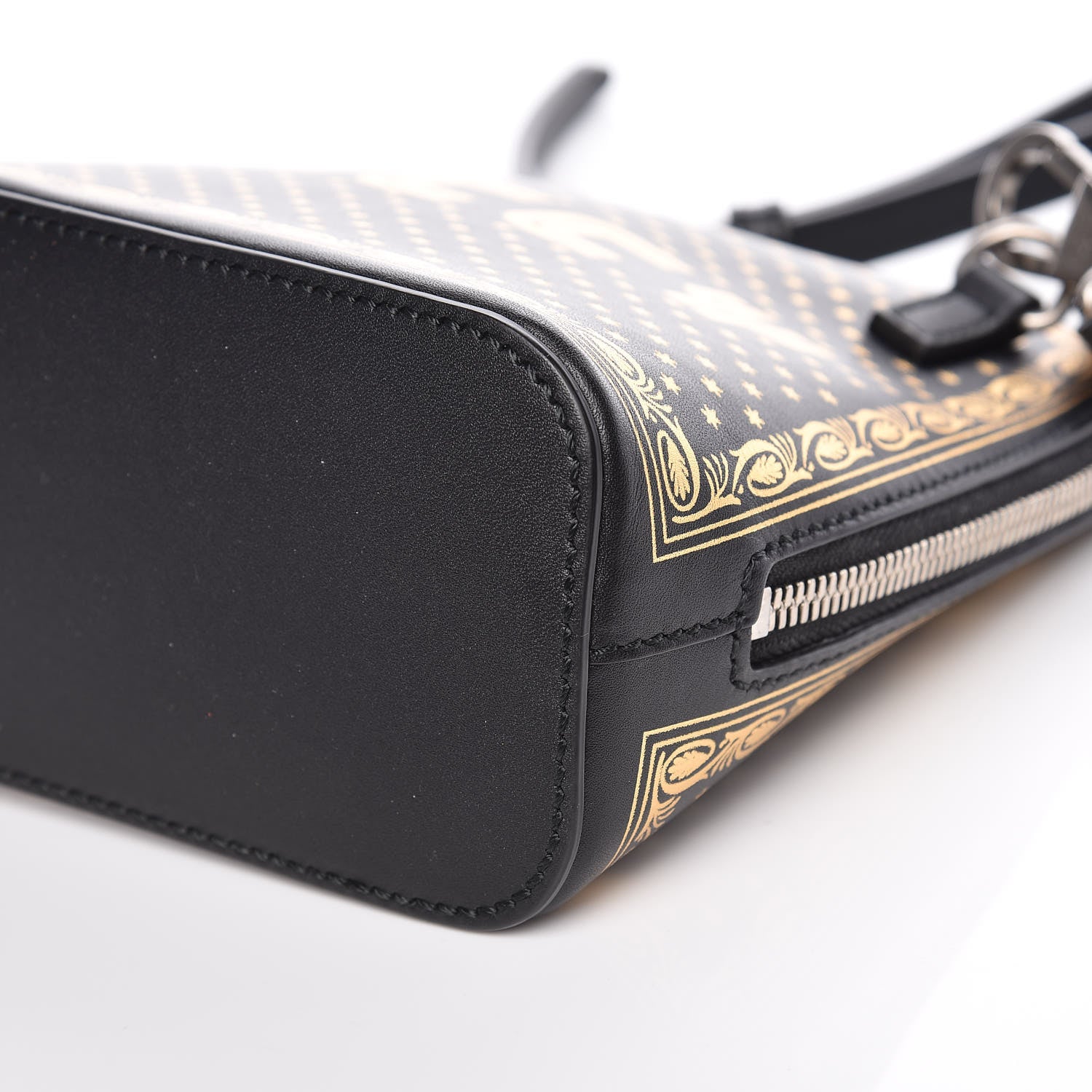 Gucci X SEGA Calfskin GUCCY Stars Mini Dome Shoulder Bag Black Gold 9 of 9