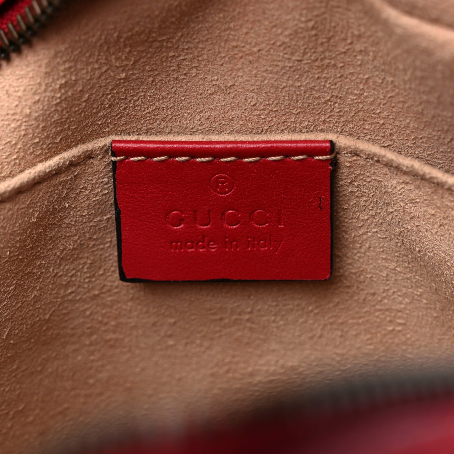 Calfskin Matelasse Small GG Marmont Chain Shoulder Bag Hibiscus Red