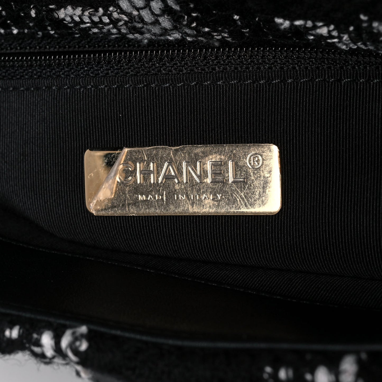 Tweed Quilted Medium Chanel 19 Flap Black White