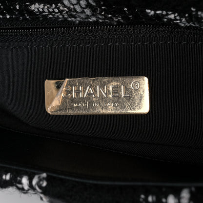 Chanel Tweed Quilted Medium Chanel 19 Flap Black White 5 of 10