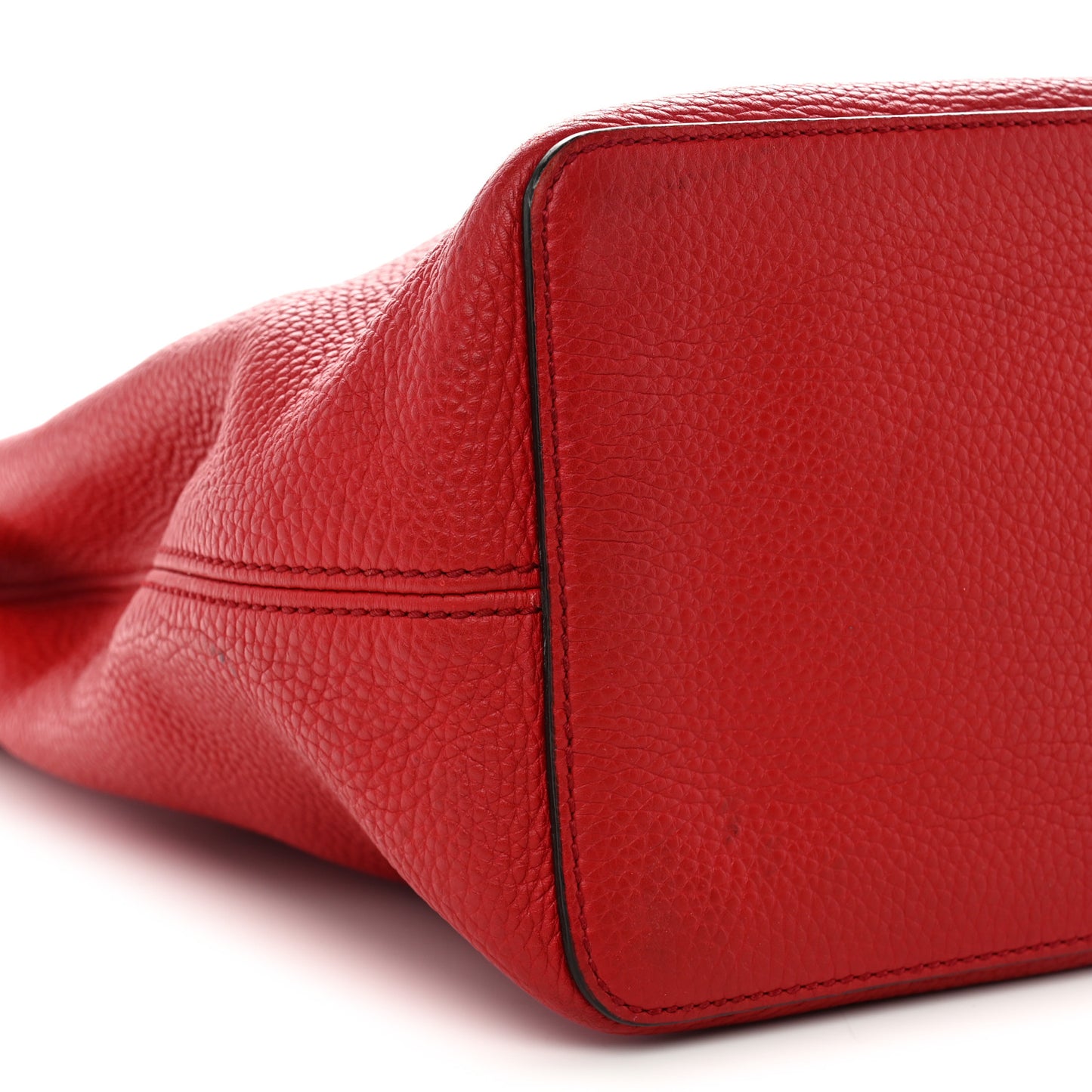 Pebbled Calfskin Large Soho Hobo Tabasco Red