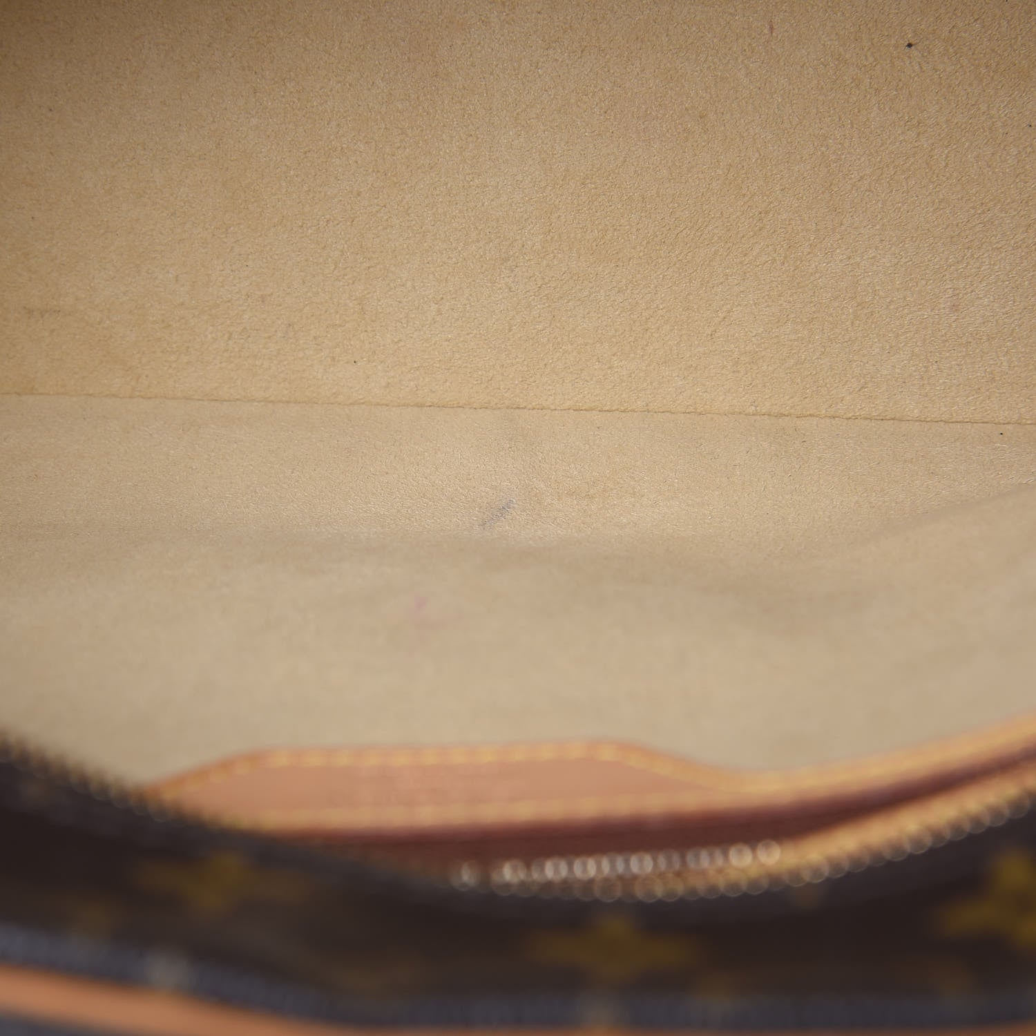 Louis Vuitton Monogram Cite GM 17 of 18