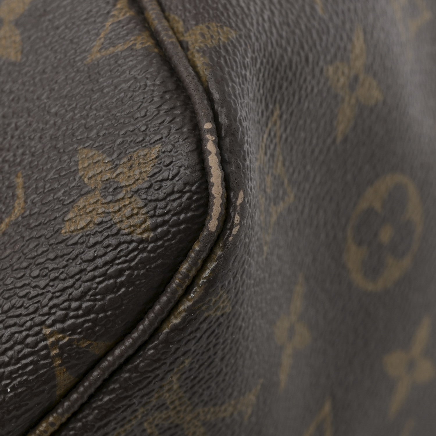Louis Vuitton Monogram Neverfull MM 28 of 33