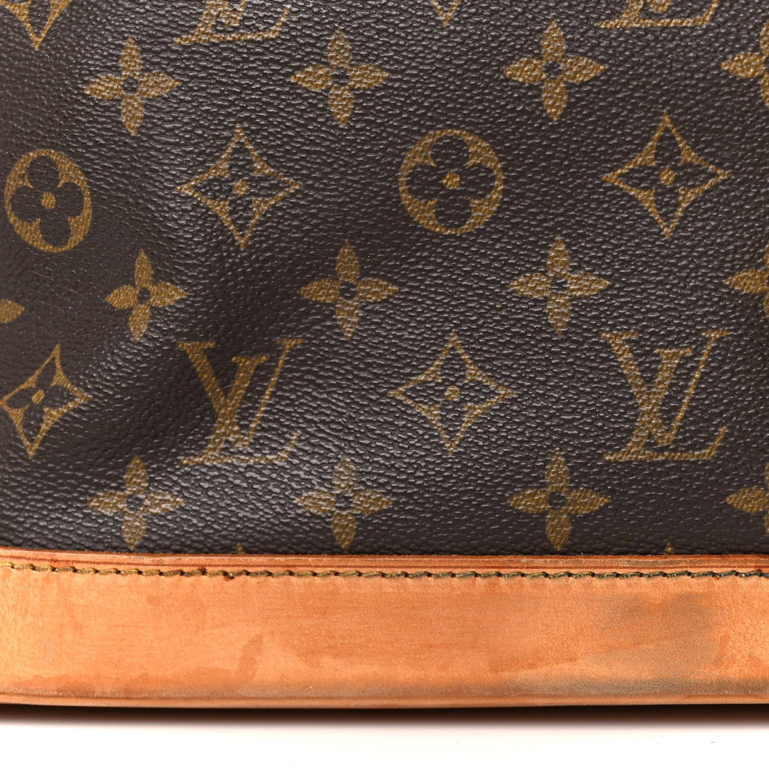 Louis Vuitton Monogram Alma PM 12 of 14