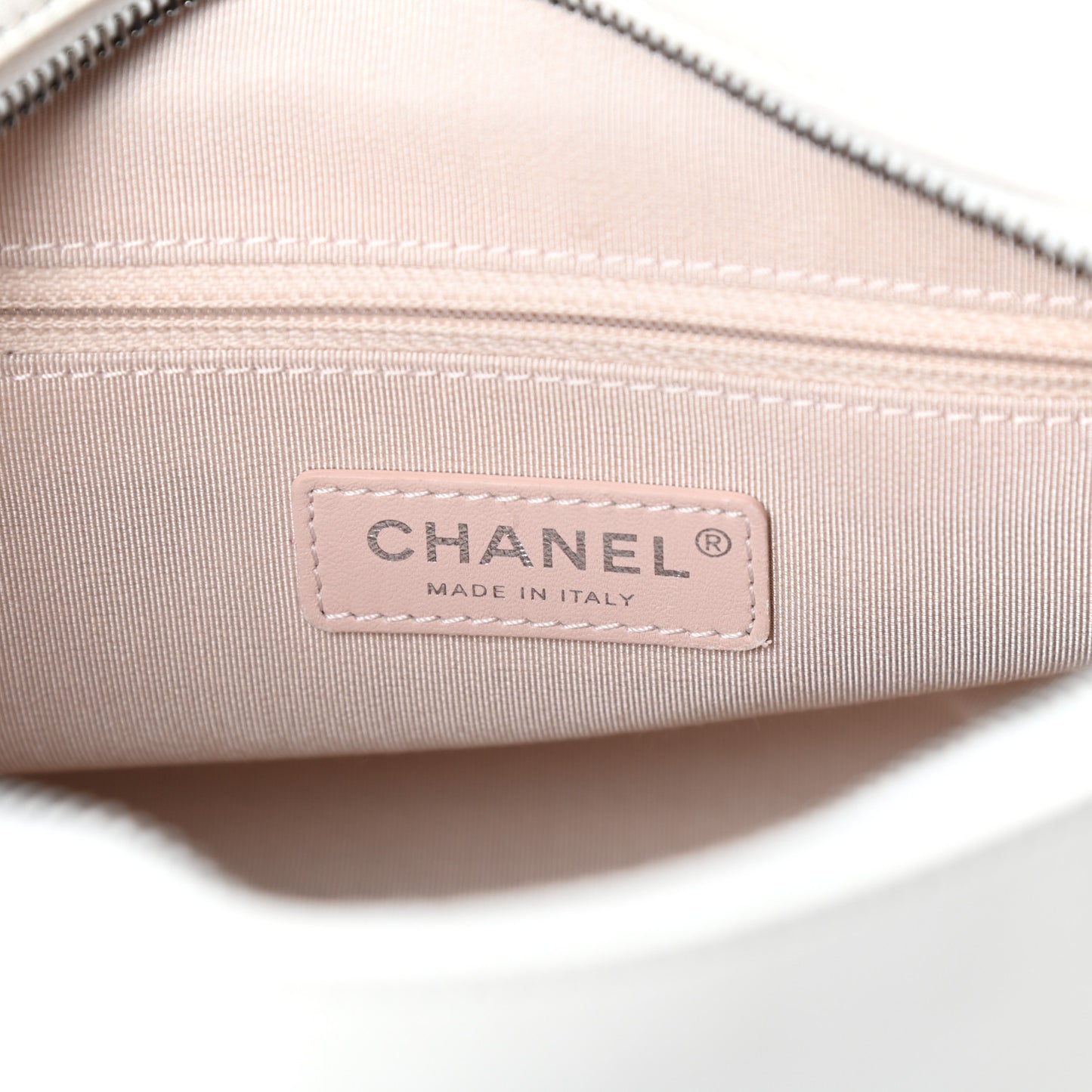 Calfskin Chain 20s Signature Hobo White