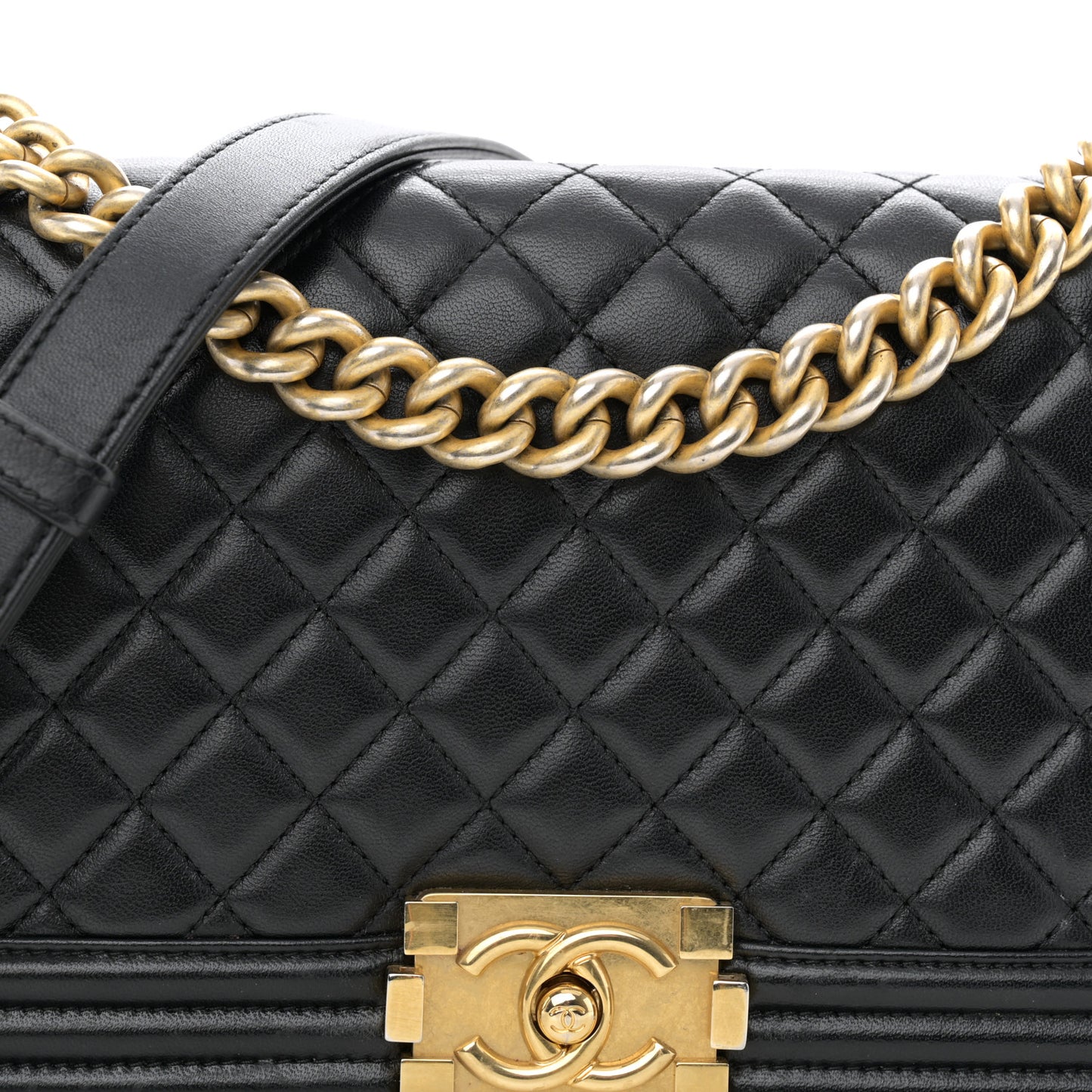 Lambskin Quilted Medium Boy Flap Black