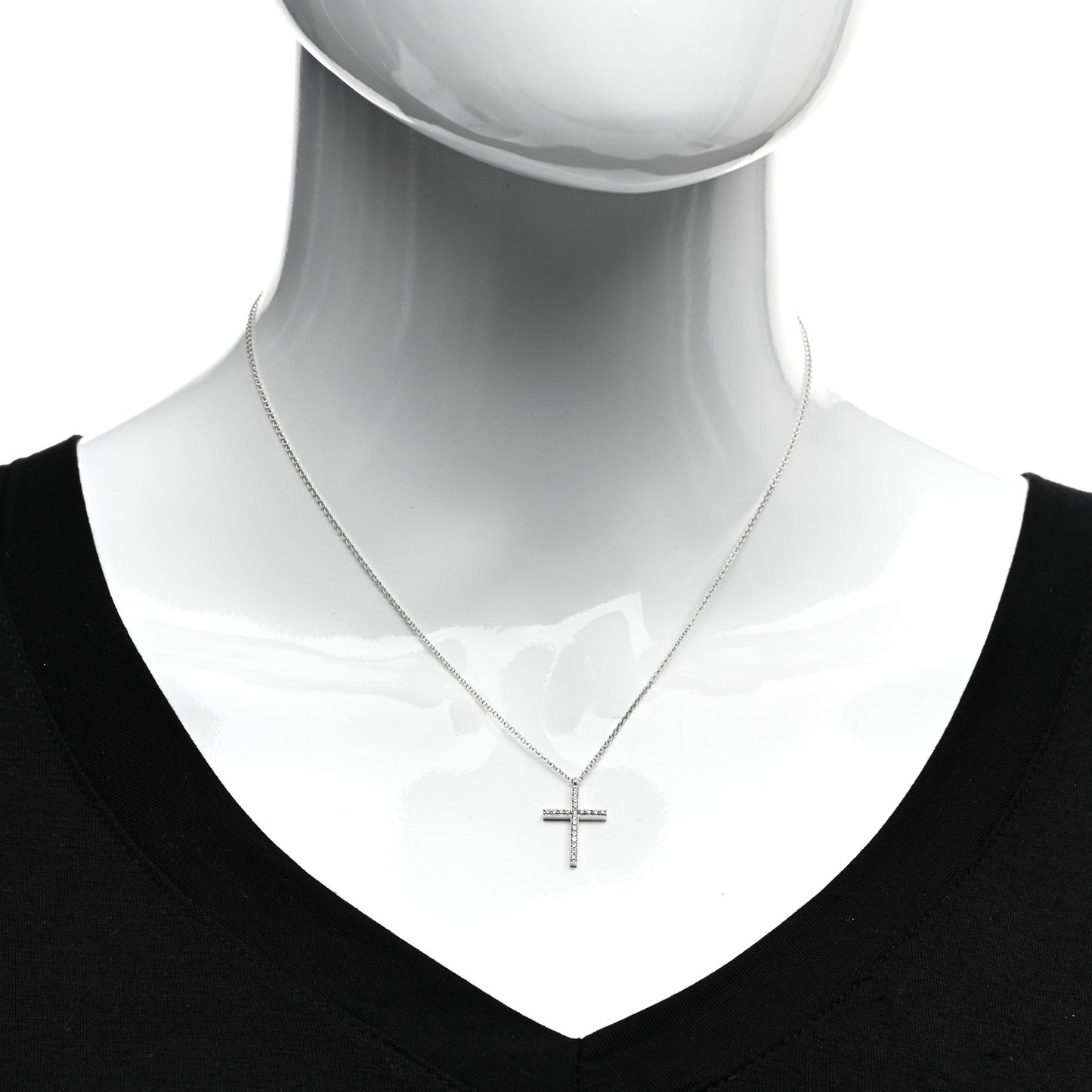 18K White Gold Diamond Medium Metro Cross Pendant Necklace