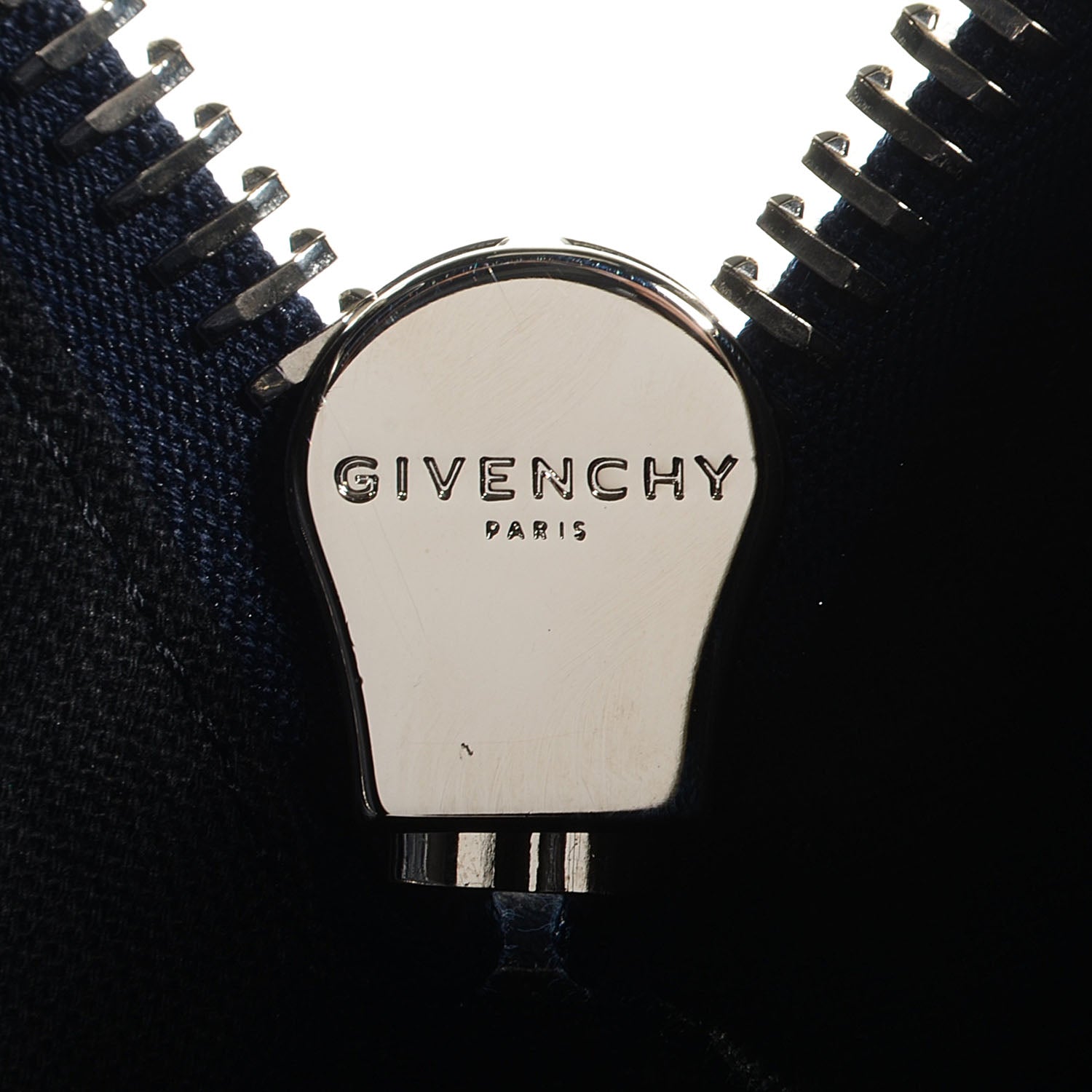 Givenchy Sugar Goatskin Medium Antigona Midnight Blue 8 of 9