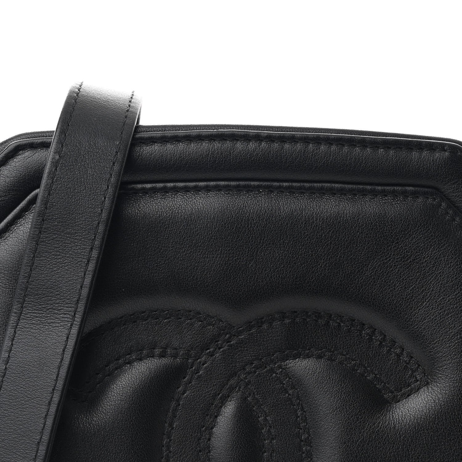 Chanel Lambskin CC Octagon Camera Case Black 1708458 – FASHIONPHILE