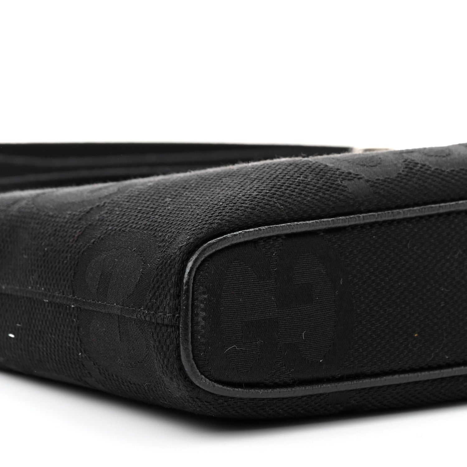 Gucci Monogram Jumbo GG Textured Dollar Calfskin Wristlet Messenger Bag Black 9 of 11