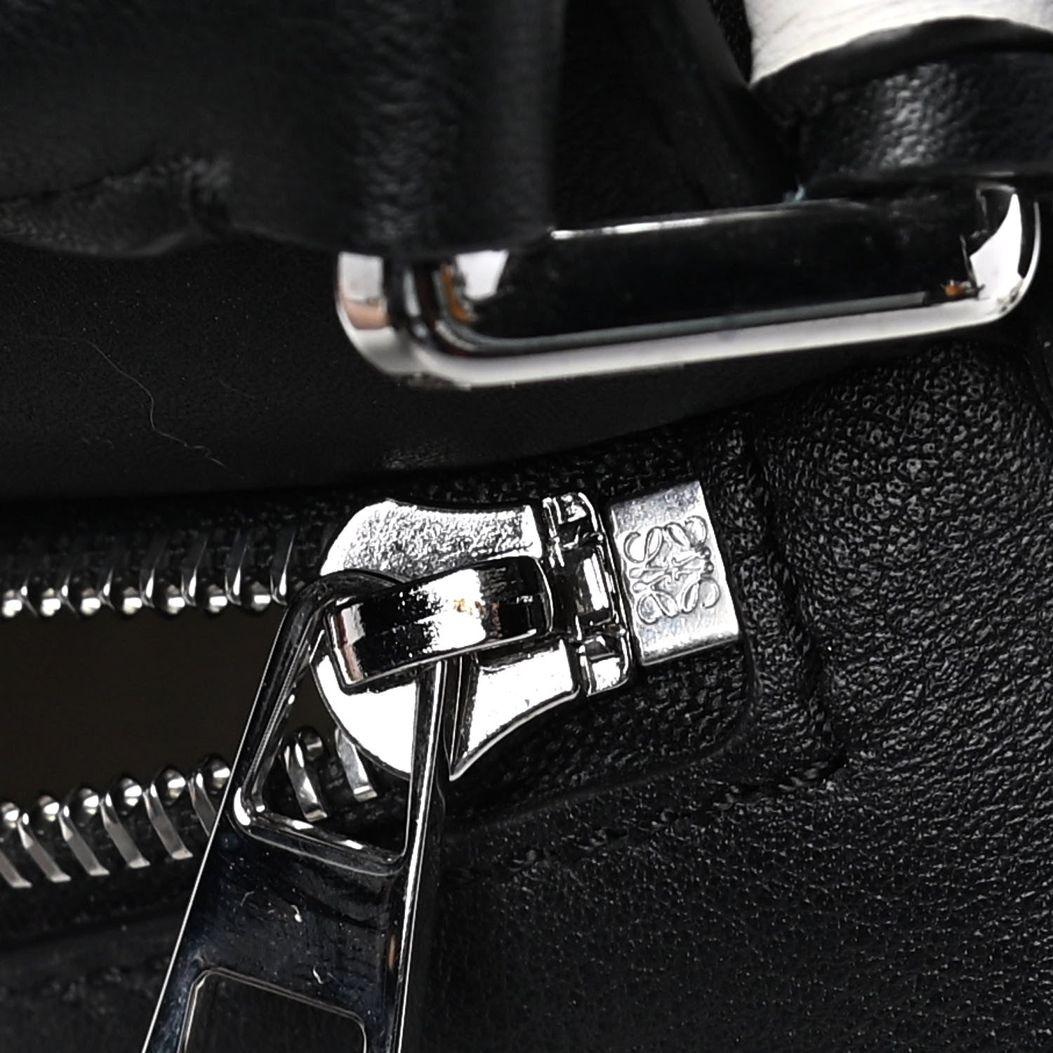 Loewe Calfskin Small Puzzle Bag Brunette Soft White Black 8 of 9