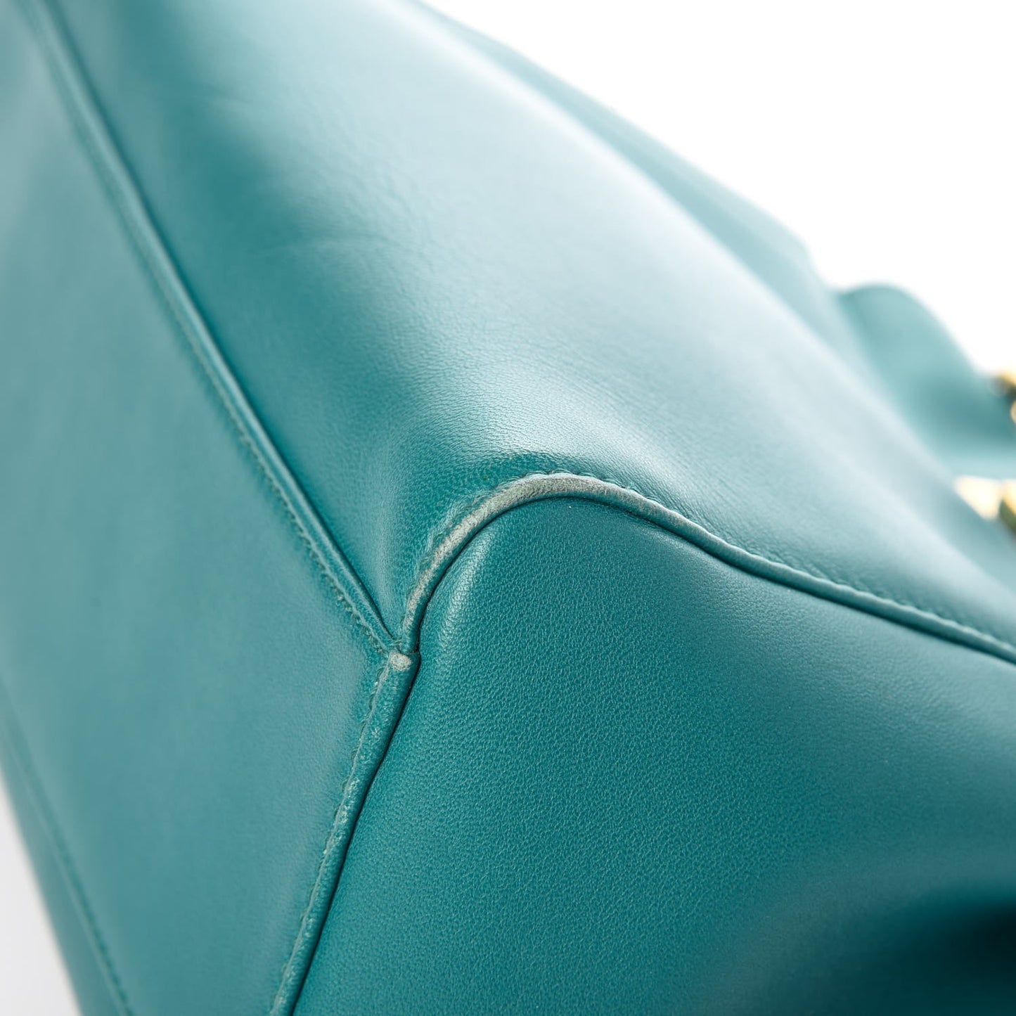 Nappa Mini Peekaboo Iconic Satchel Lago