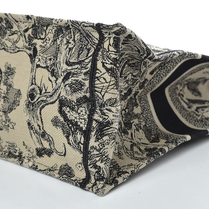 Christian Dior Canvas Embroidered Large Dioriviera Toile De Jouy Book Tote Black 9 of 12