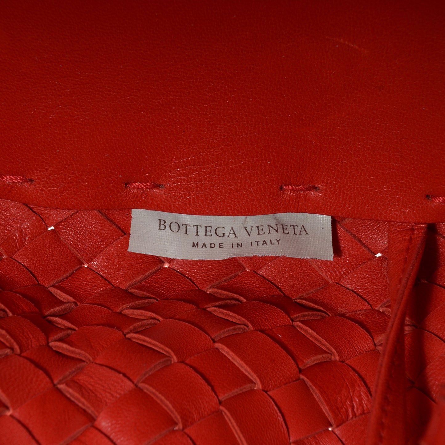 Nappa Intrecciato Medium Cabat Red