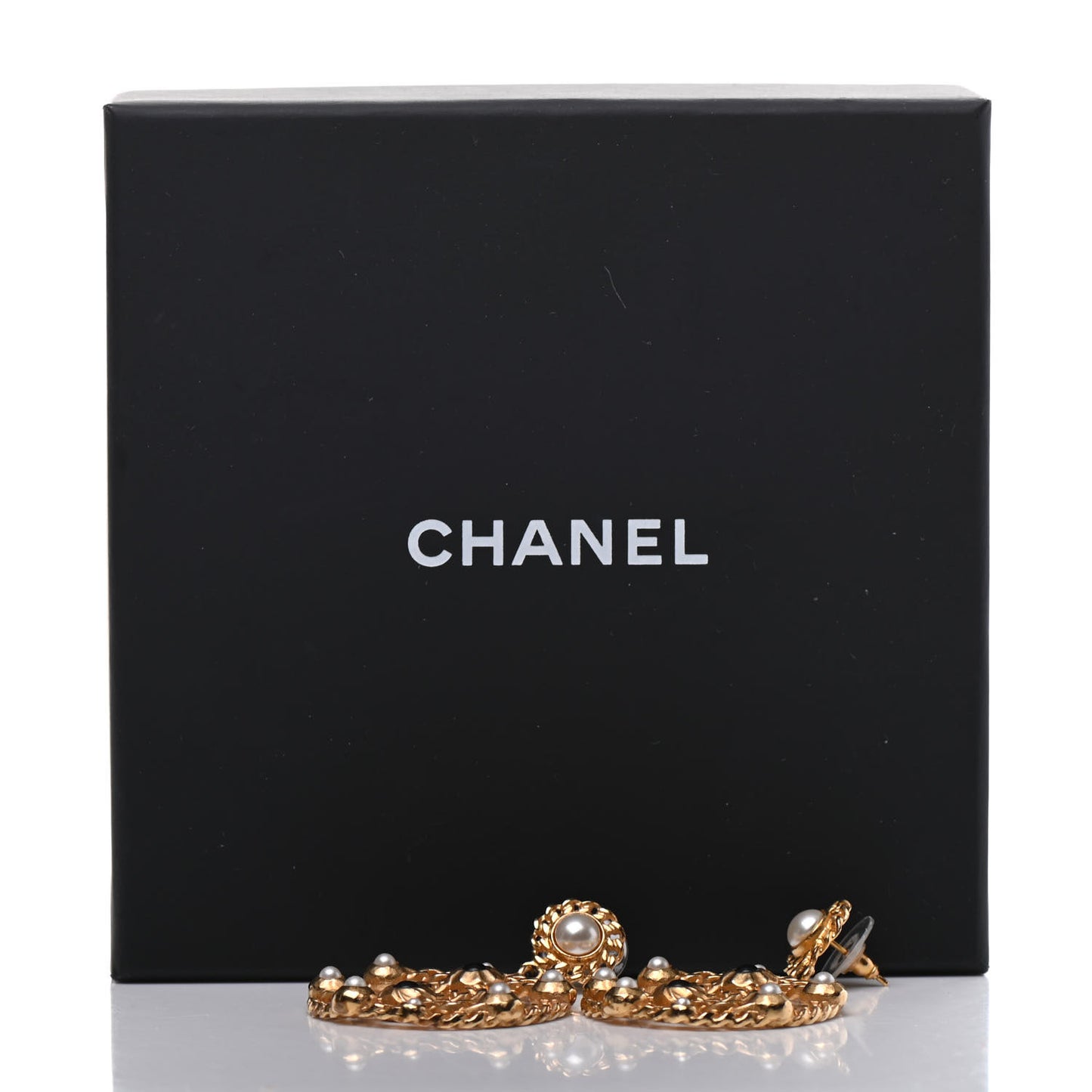 Pearl Gripoix CC Chain Drop Earrings Gold