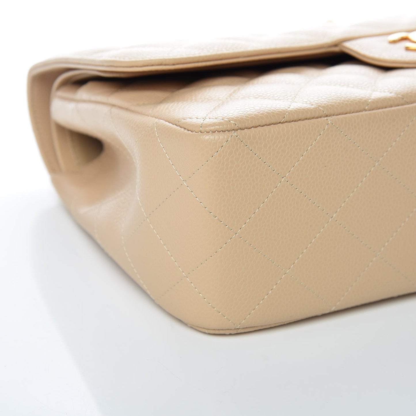 Caviar Quilted Jumbo Double Flap Beige Clair