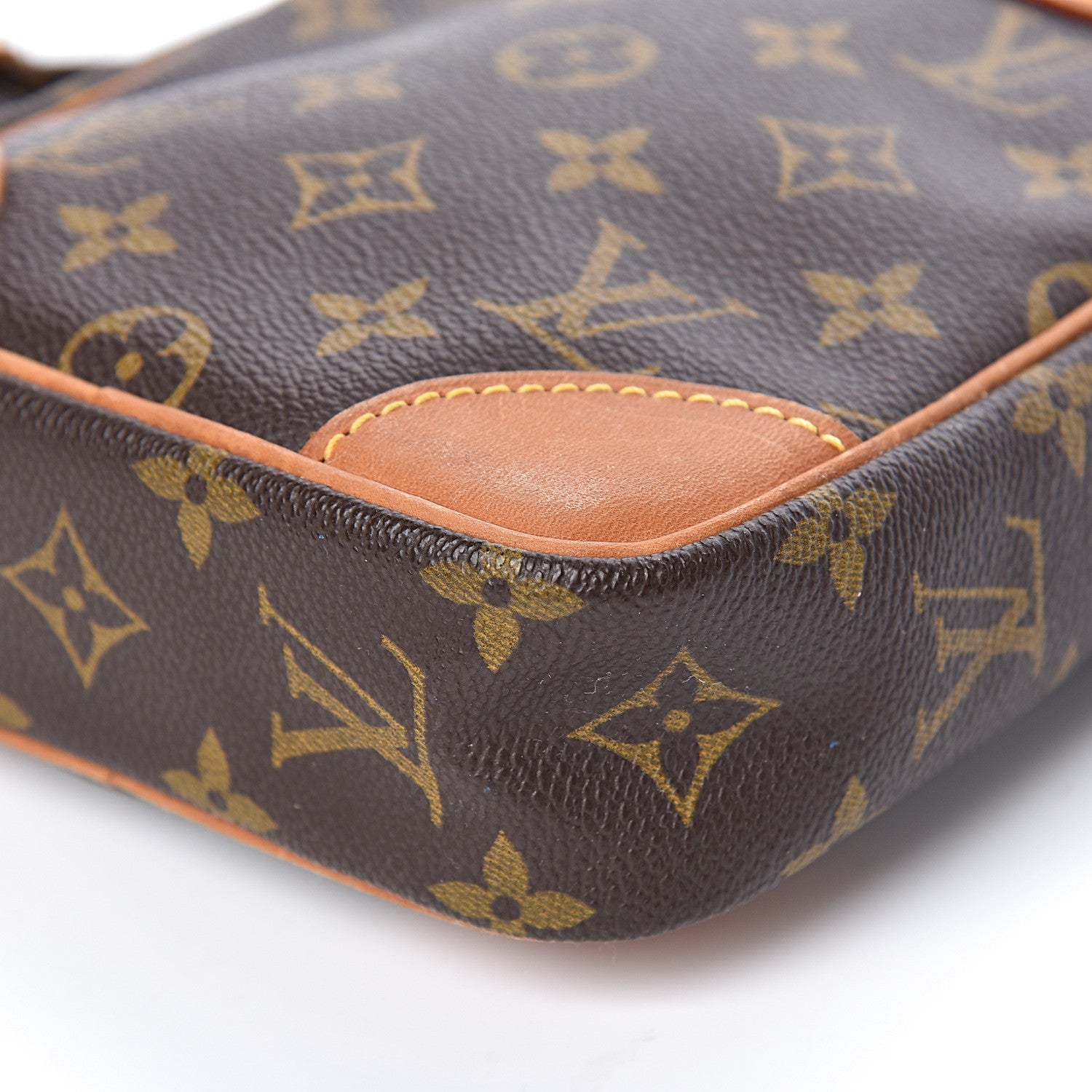 Louis Vuitton Monogram Danube 21 14 of 17