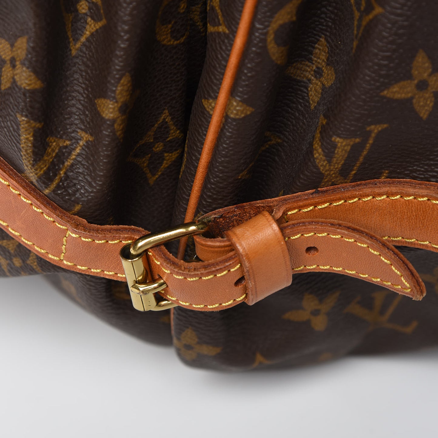 Monogram Saumur 35