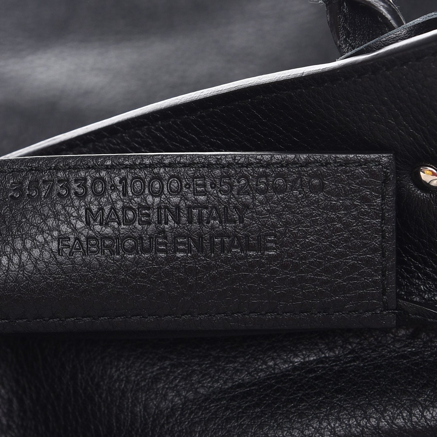 Veau Papier A5 Zip Around Tote Black