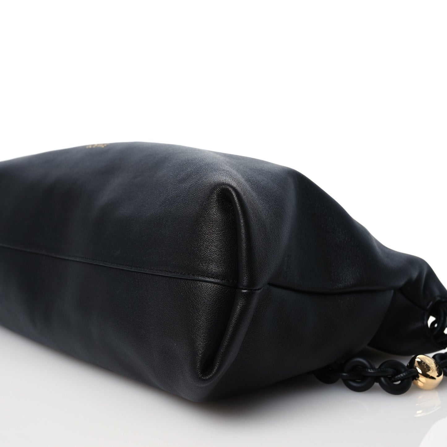 Mellow Nappa Large Flamenco With Chain Black