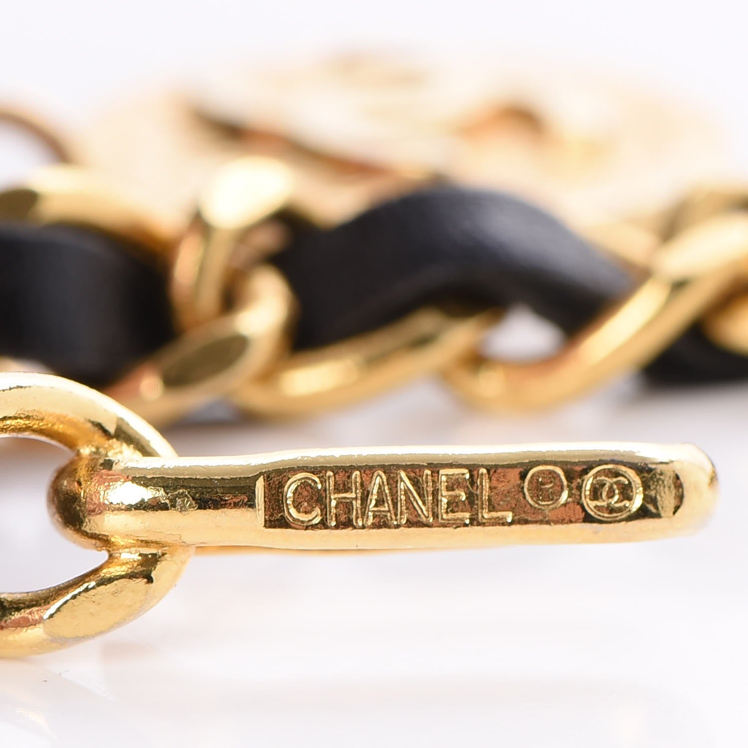 Chanel Lambskin Chain CC Medallion Belt Black Gold 4 of 6