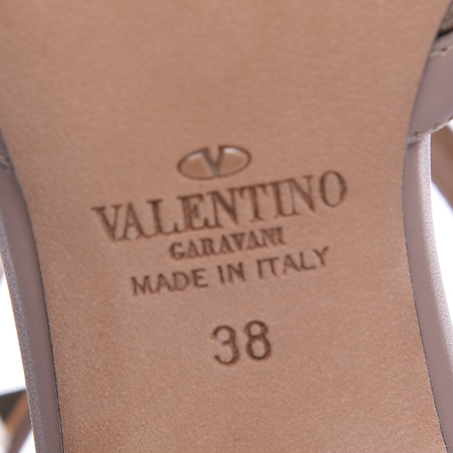 Metallic Pebbled Calfskin Rockstud Ankle Strap 65mm Pumps 38 Sasso Poudre