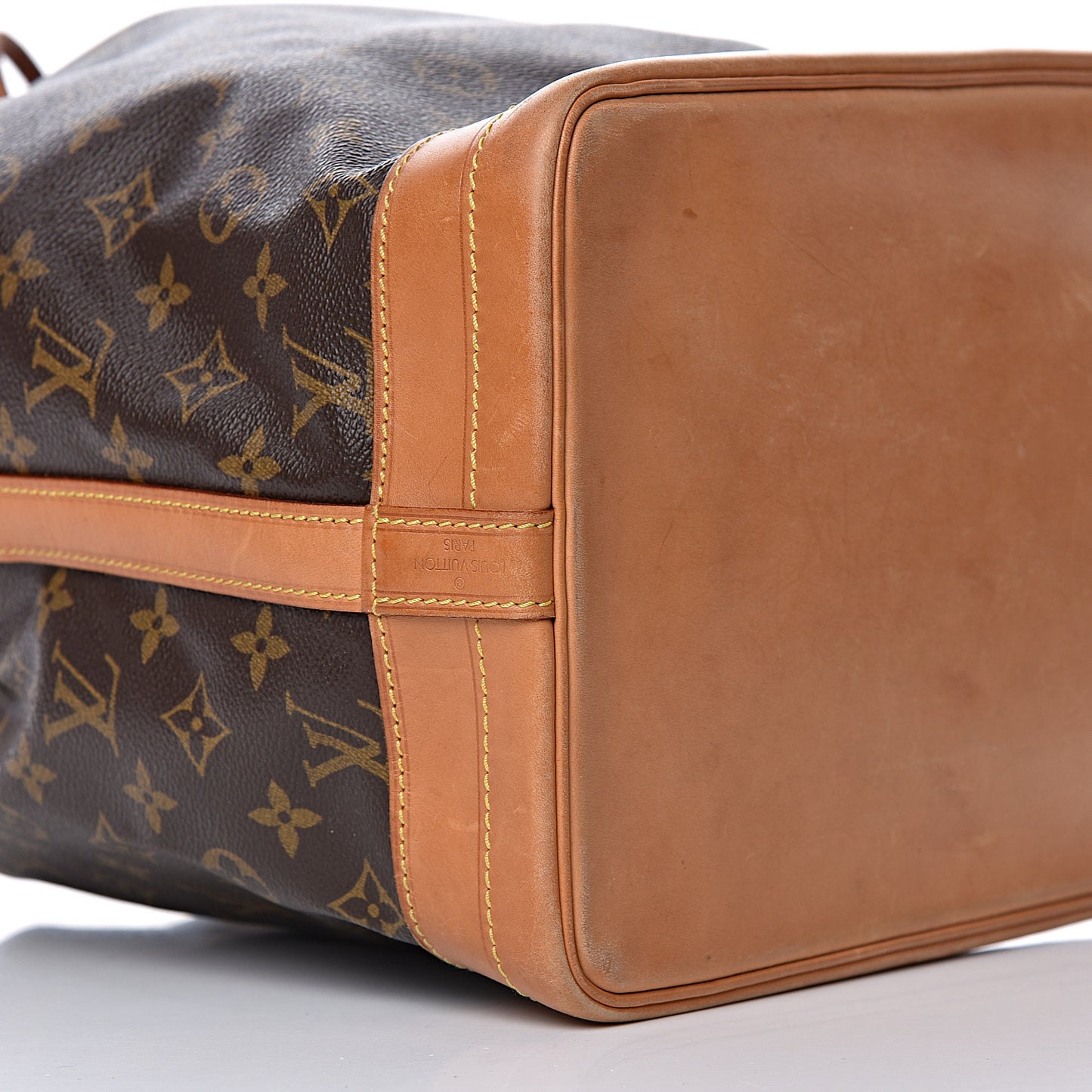Monogram Noe