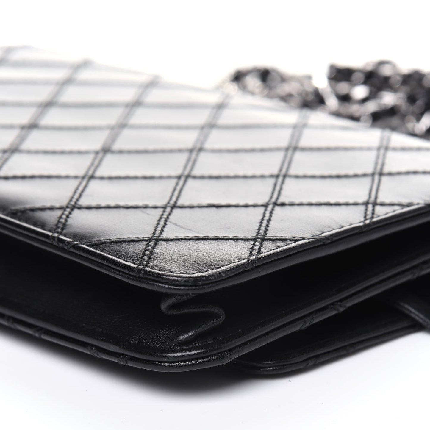 Lambskin Diamond Stitched Wallet On Chain WOC Black